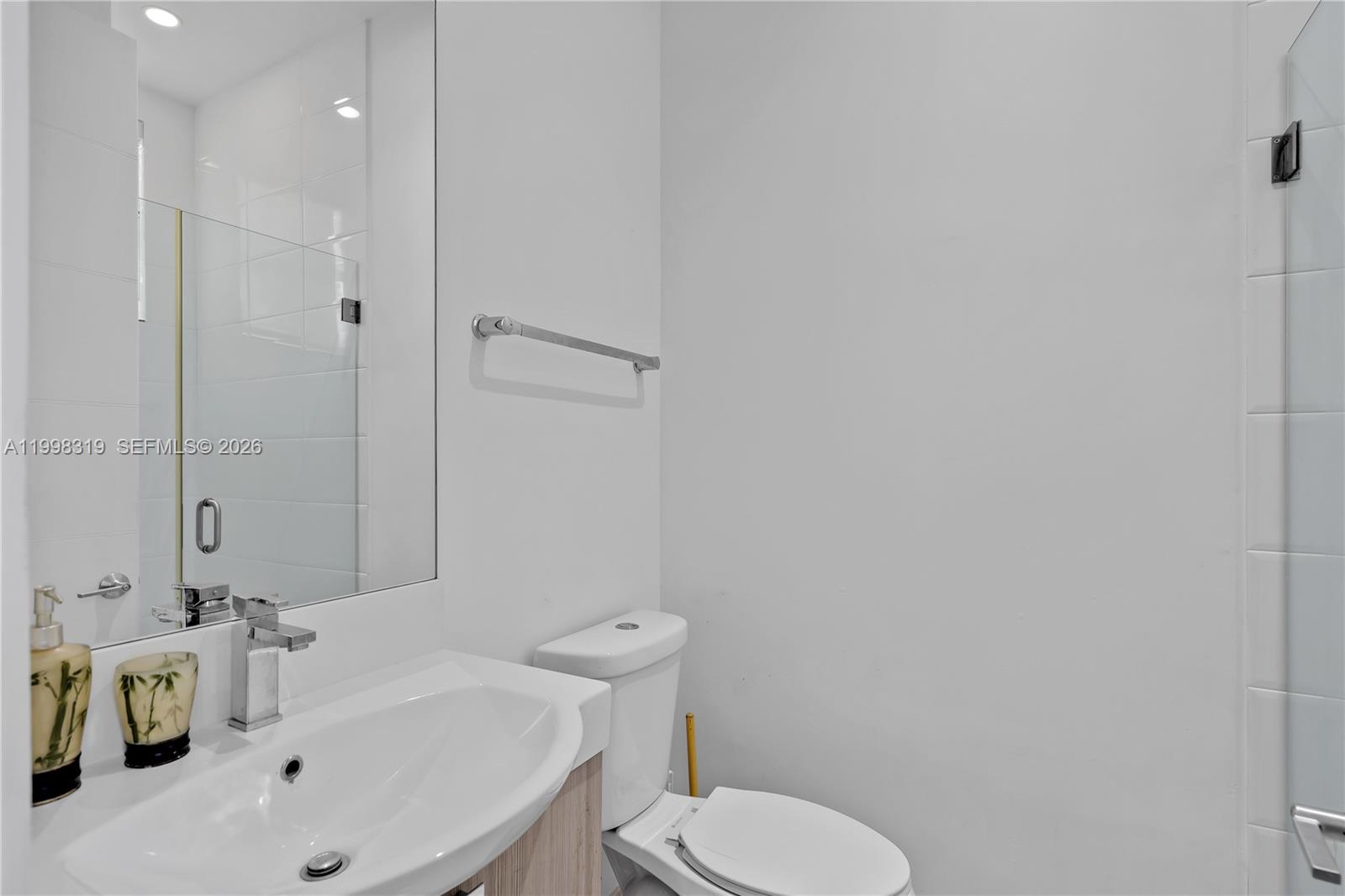 435 Hampton Ln Key Biscayne, FL 33149