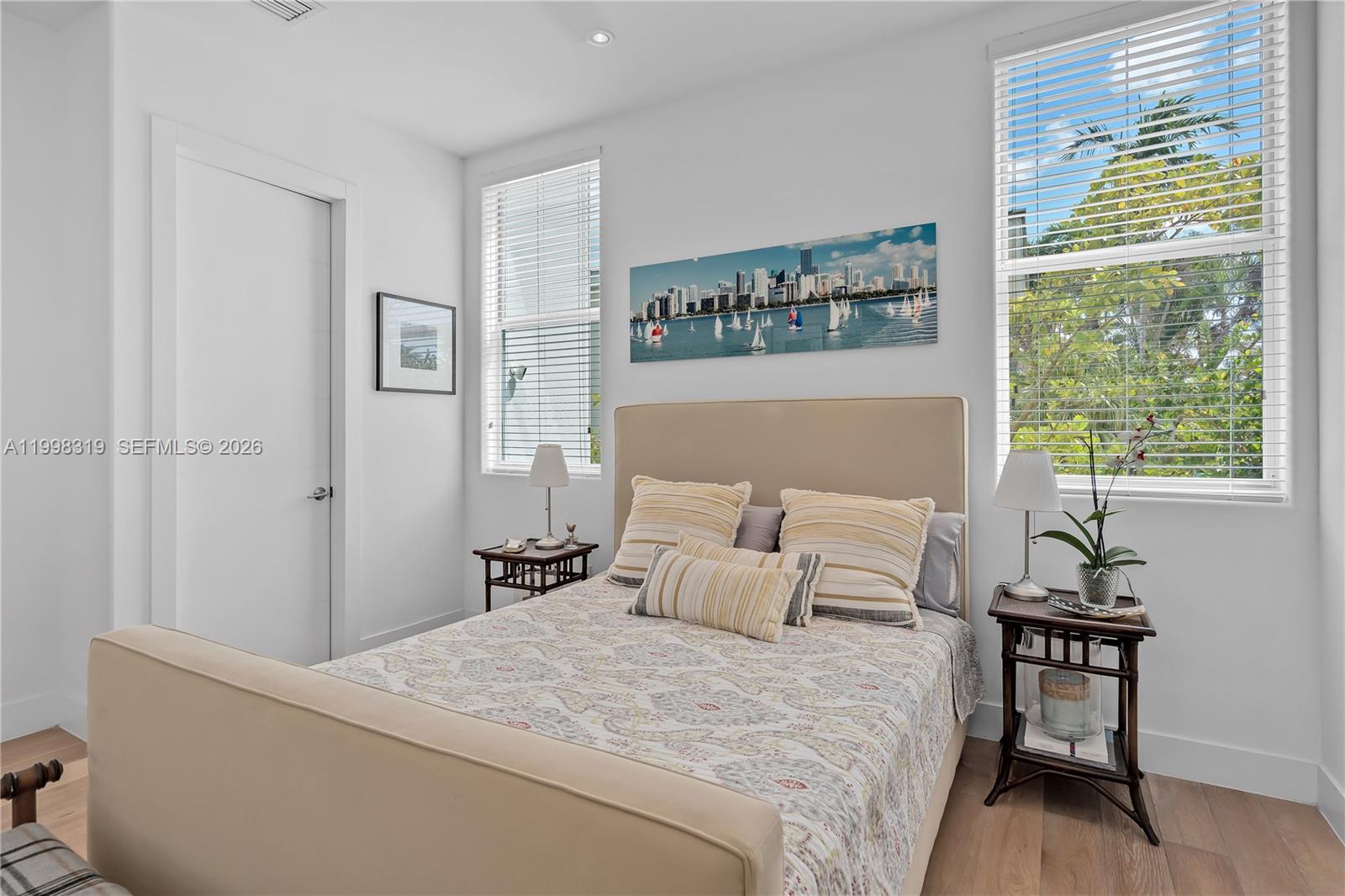 435 Hampton Ln Key Biscayne, FL 33149