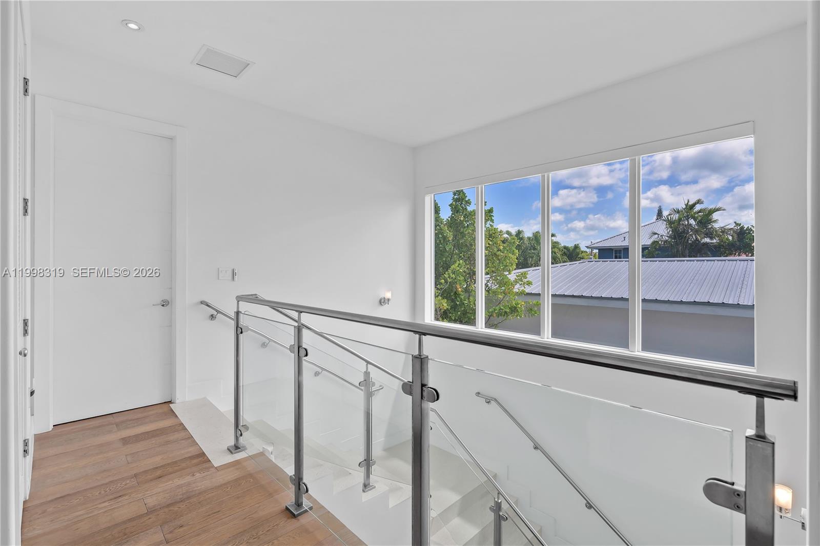 435 Hampton Ln Key Biscayne, FL 33149