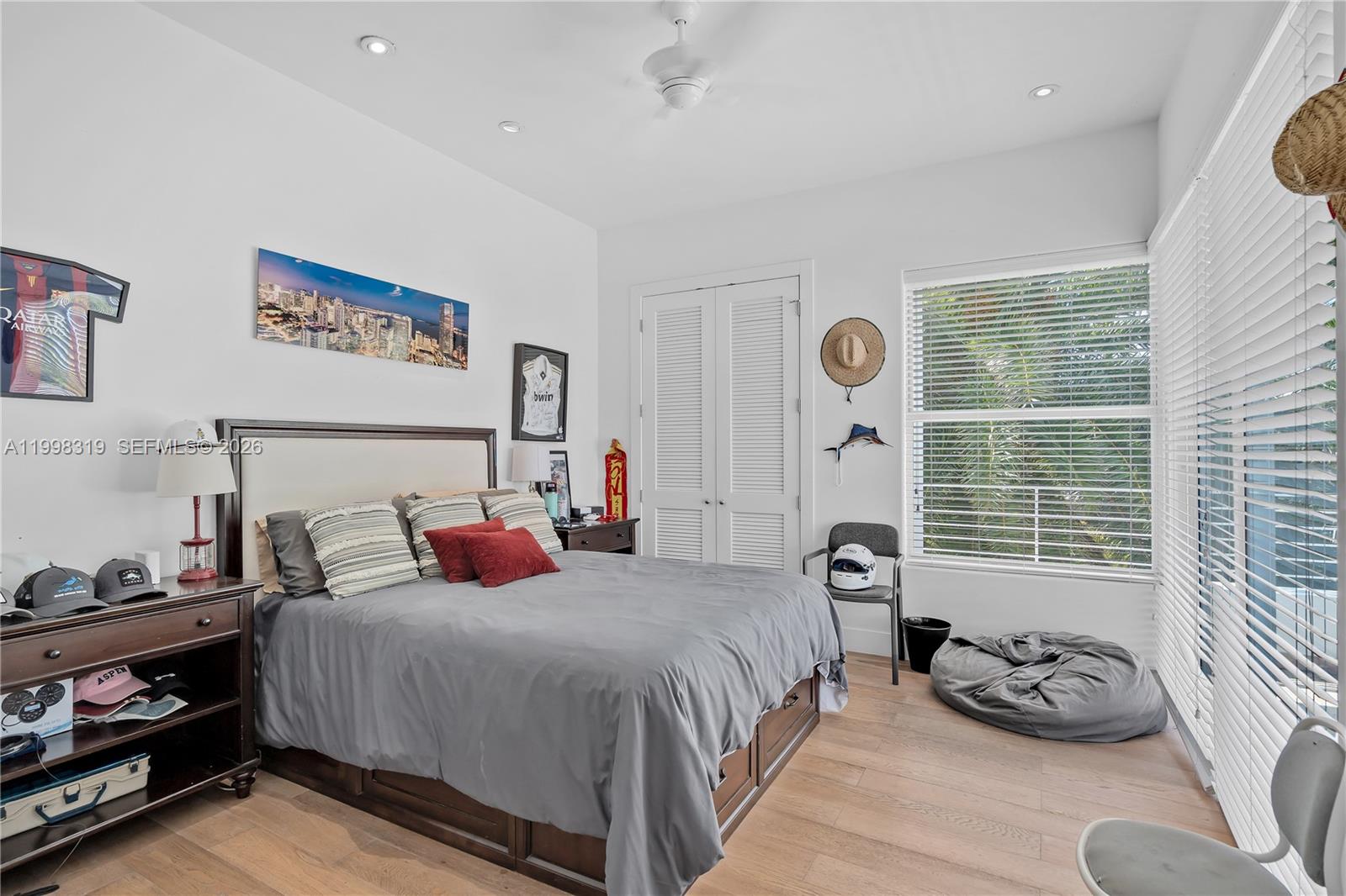 435 Hampton Ln Key Biscayne, FL 33149