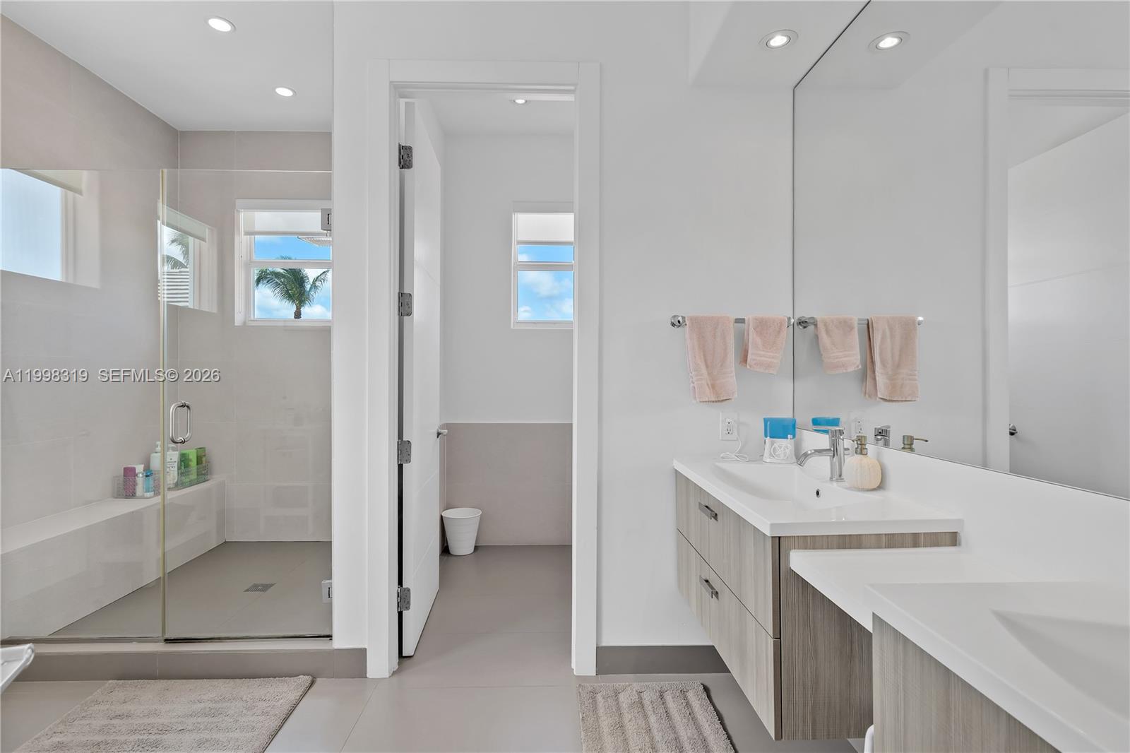 435 Hampton Ln Key Biscayne, FL 33149