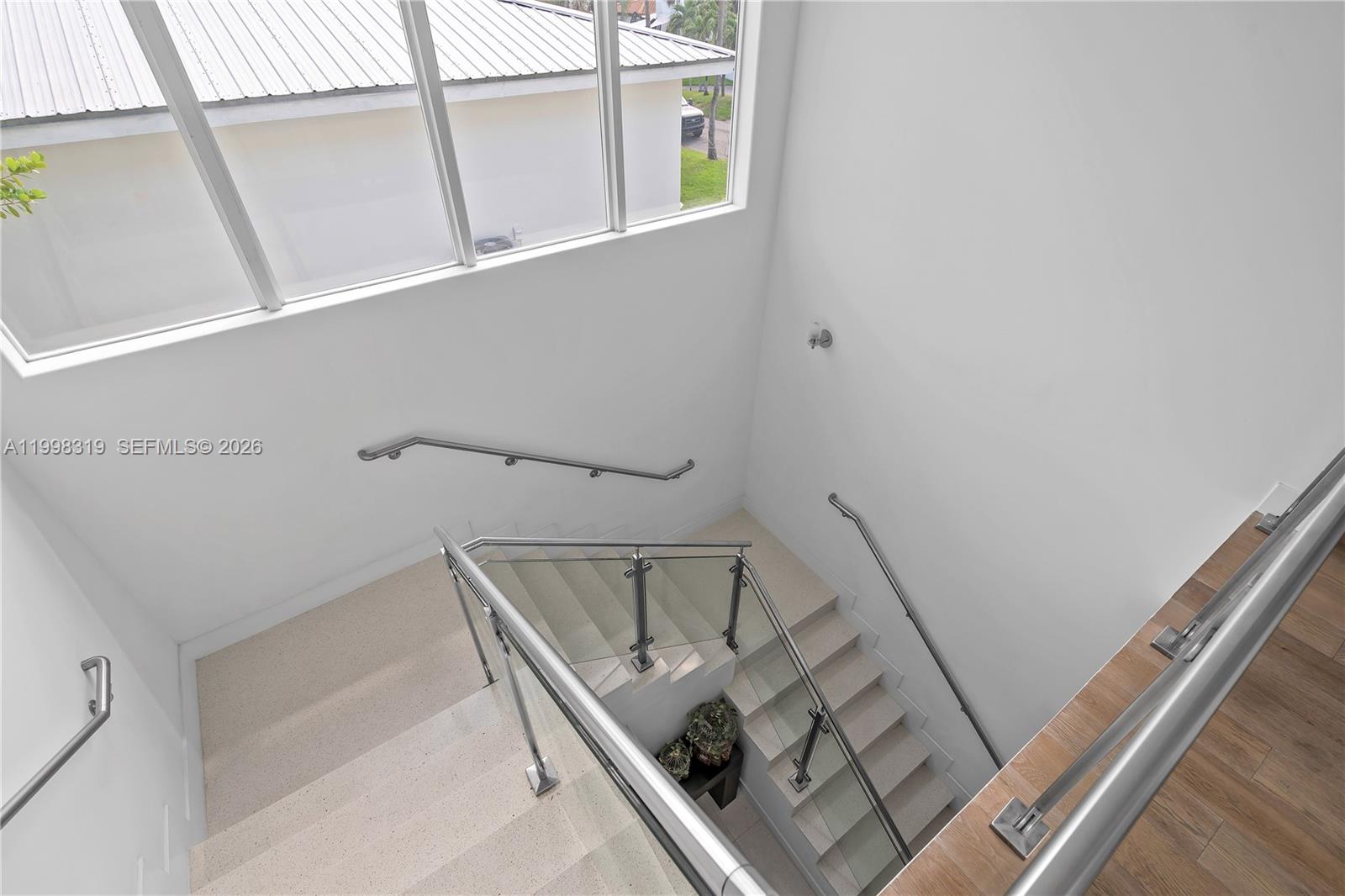 435 Hampton Ln Key Biscayne, FL 33149