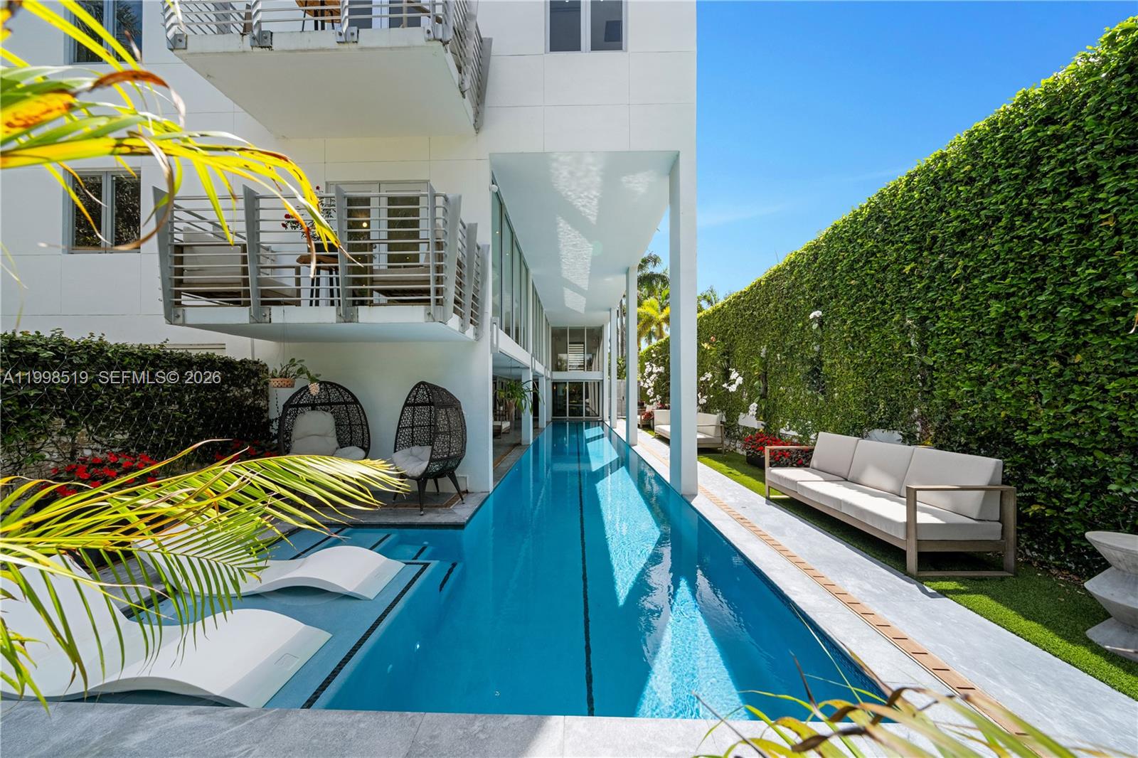 215 Palm Ave Miami Beach, FL 33139