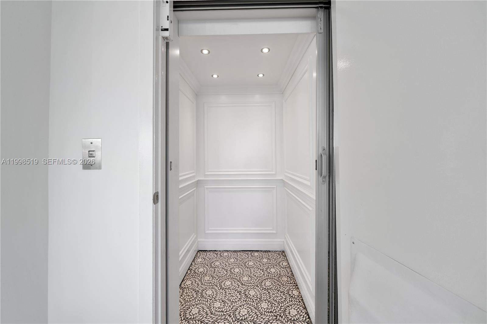 215 Palm Ave Miami Beach, FL 33139