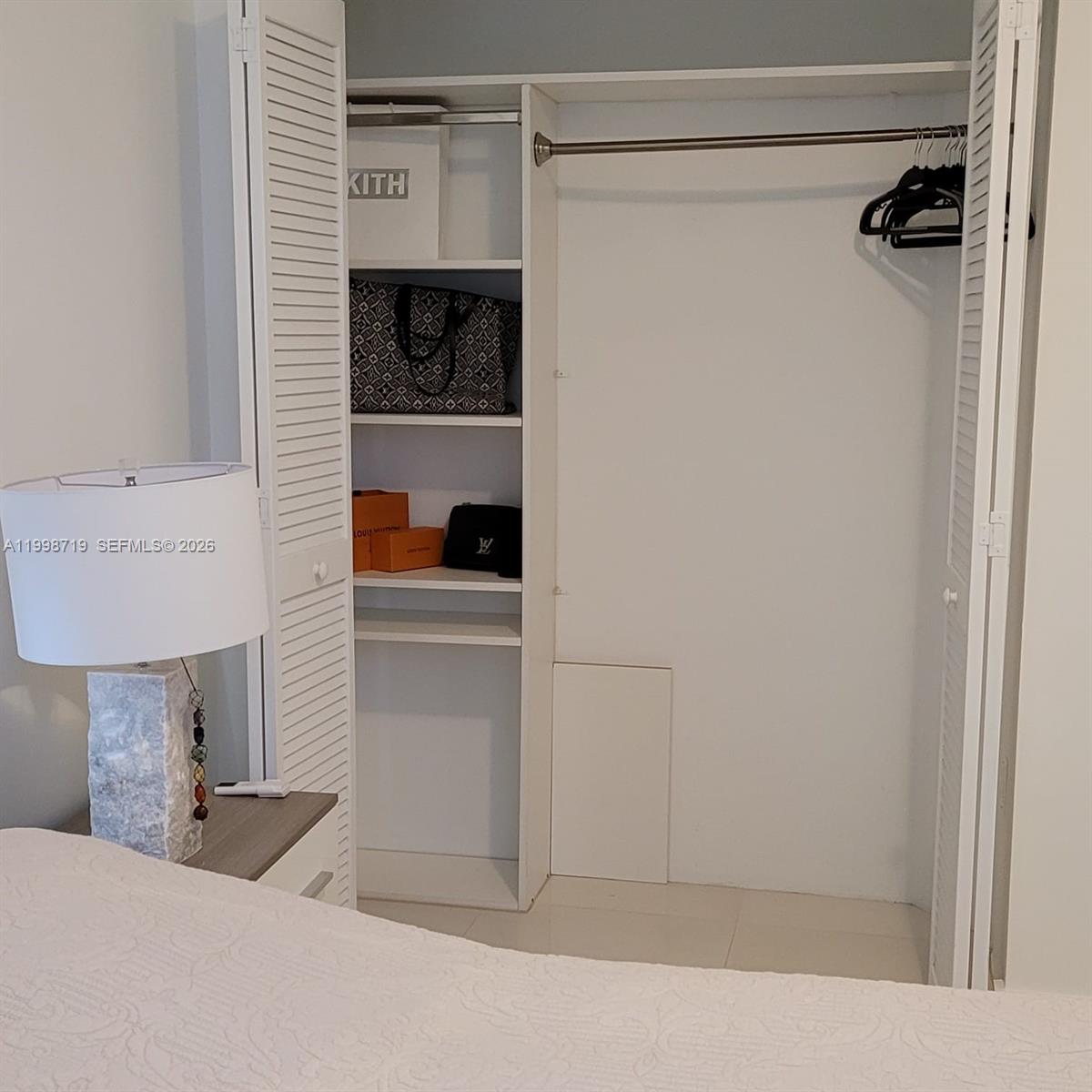 image Brickell on the River South11