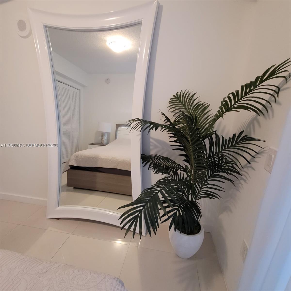 image Brickell on the River South13