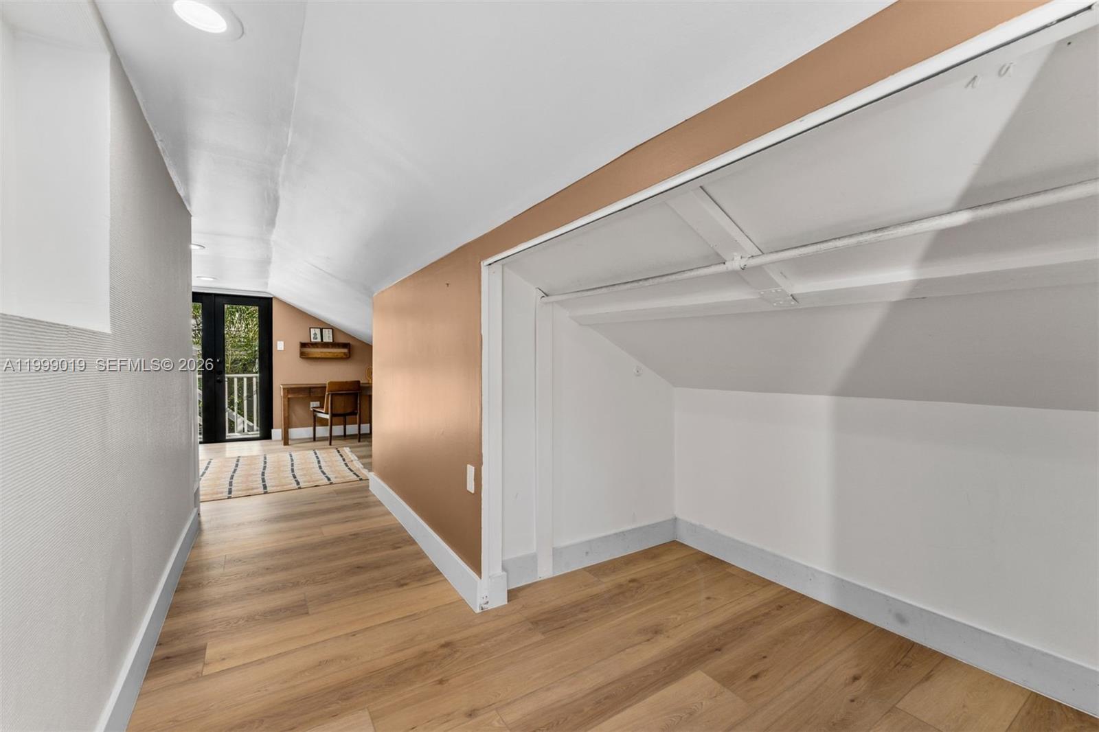 3951 Park Dr Miami, FL 33133