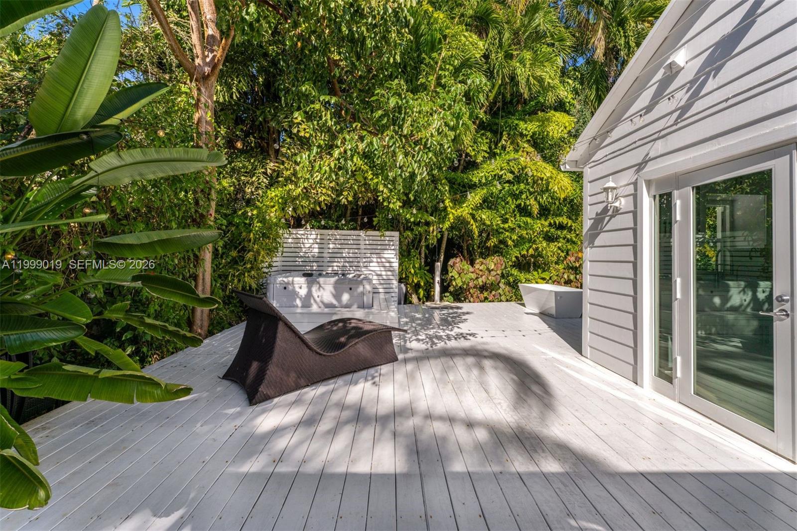 3951 Park Dr Miami, FL 33133