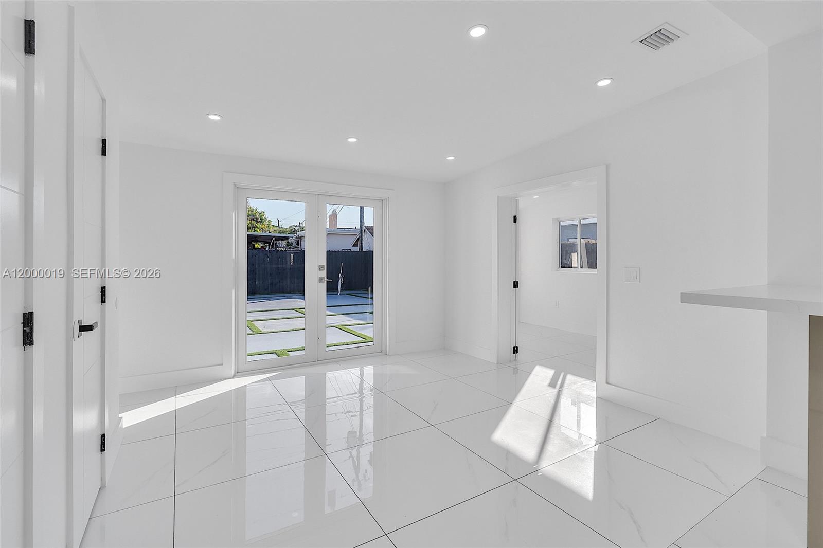 6540 SW 25th St Miami, FL 33155