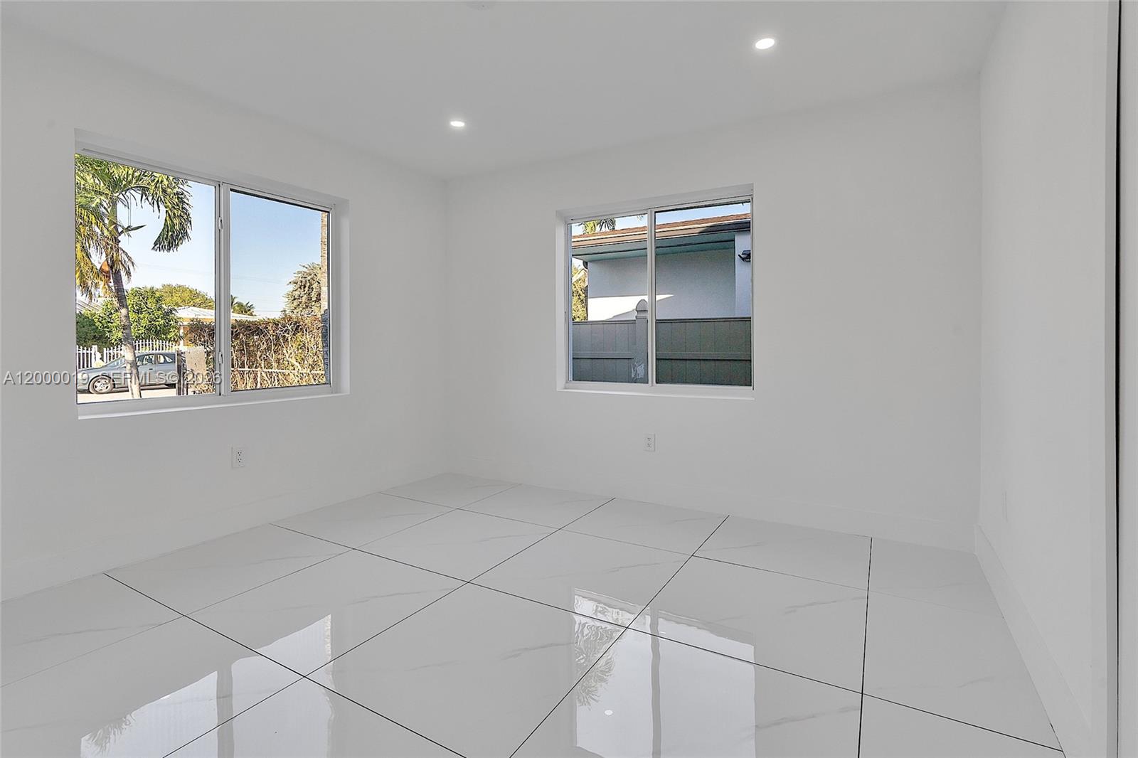 6540 SW 25th St Miami, FL 33155