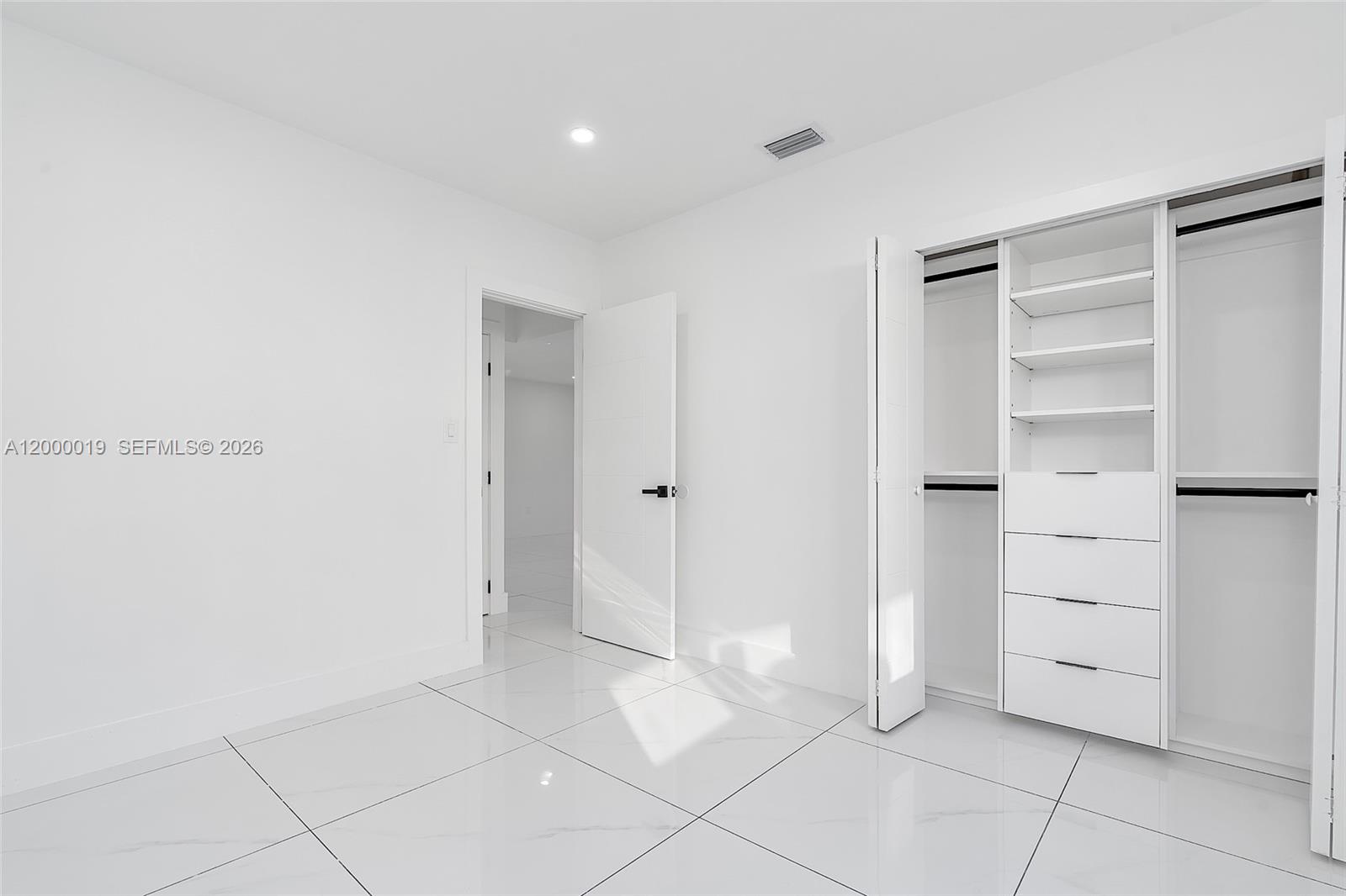6540 SW 25th St Miami, FL 33155