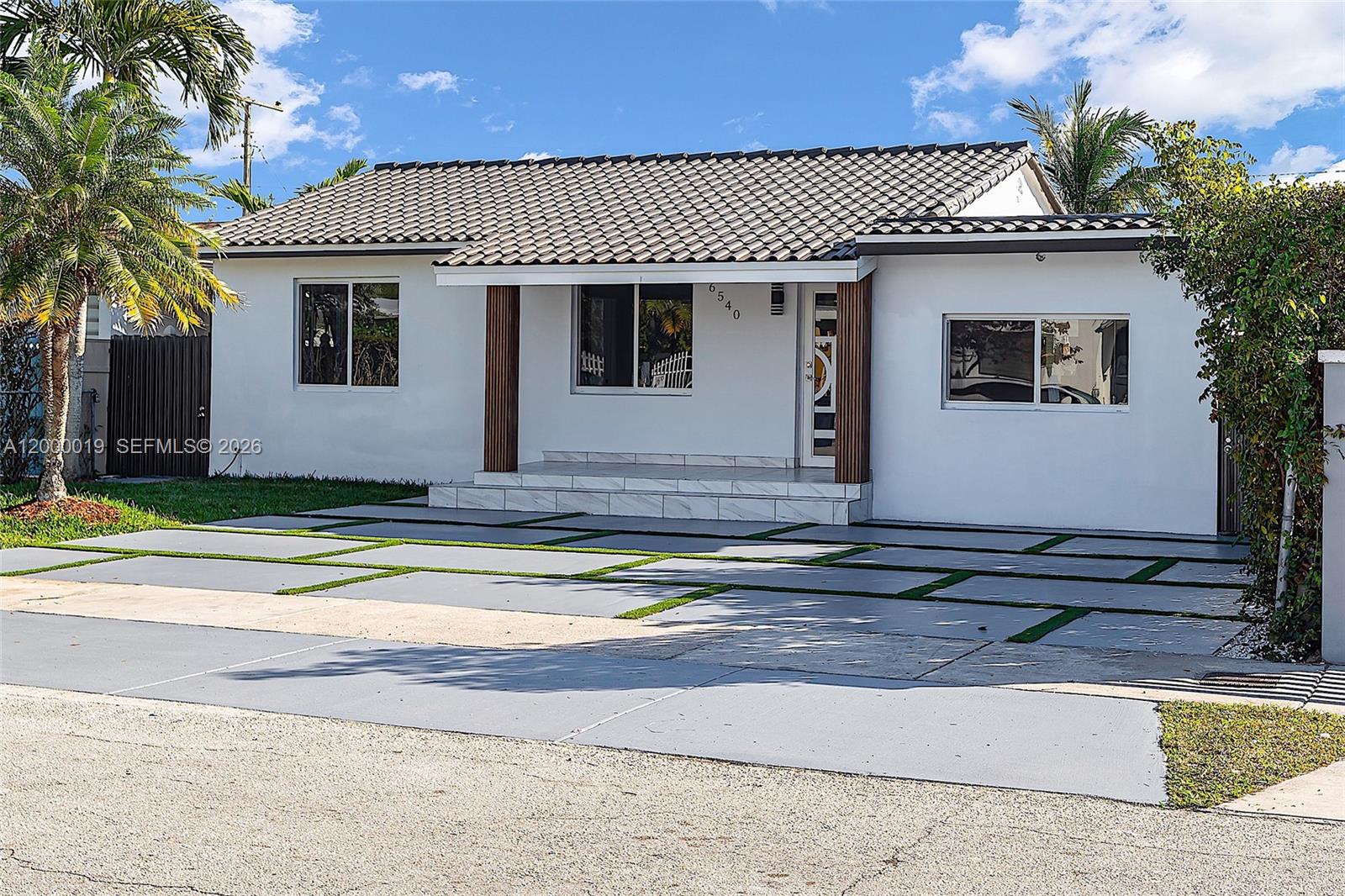 6540 SW 25th St Miami, FL 33155