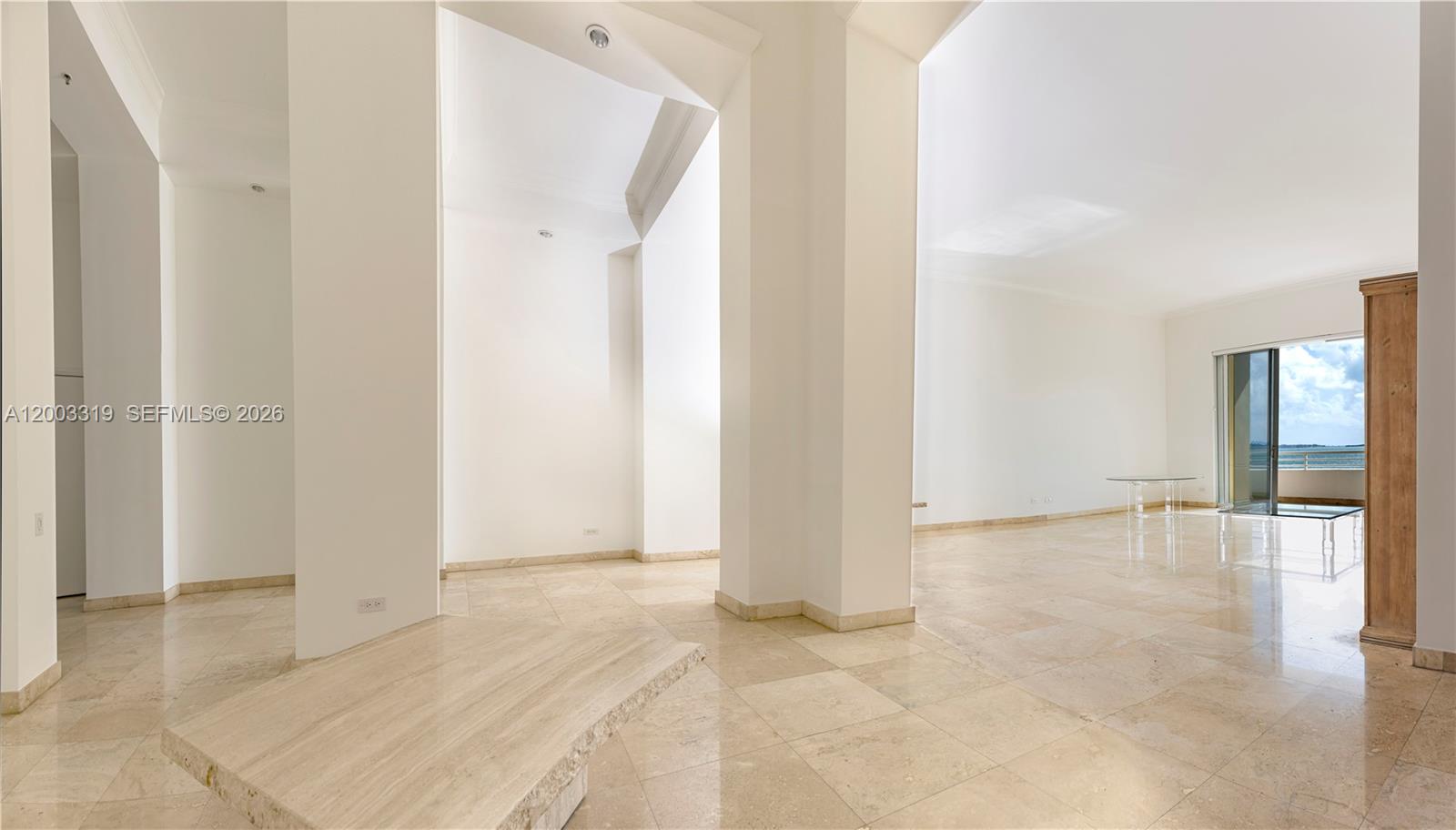 808 Brickell Key Dr #404 Miami, FL 33131