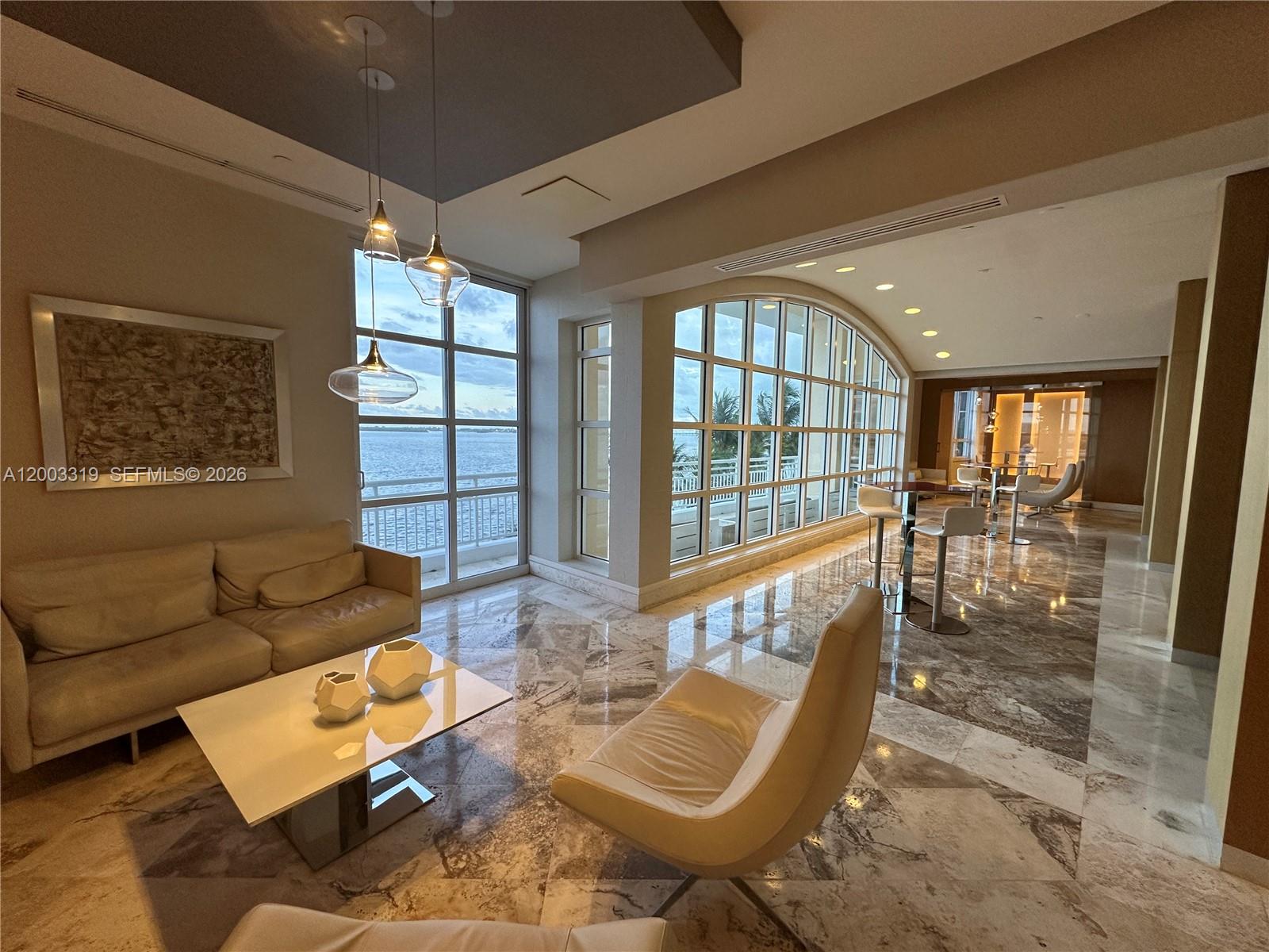 808 Brickell Key Dr #404 Miami, FL 33131