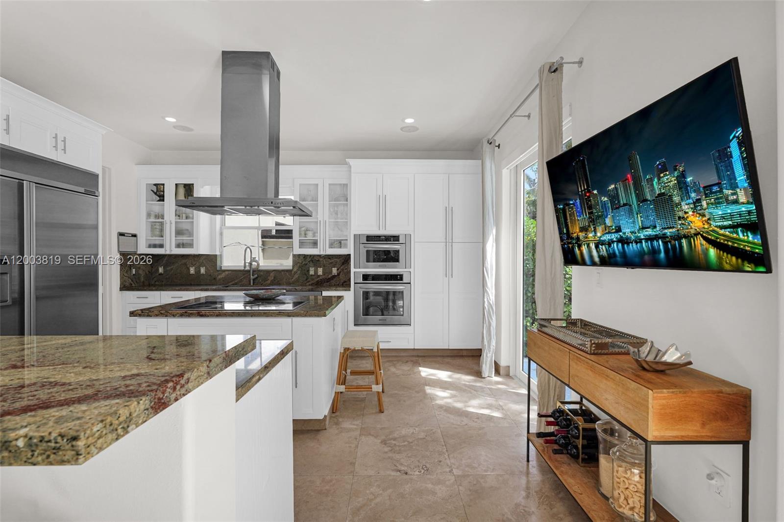 2143 N Bay Rd Miami Beach, FL 33140