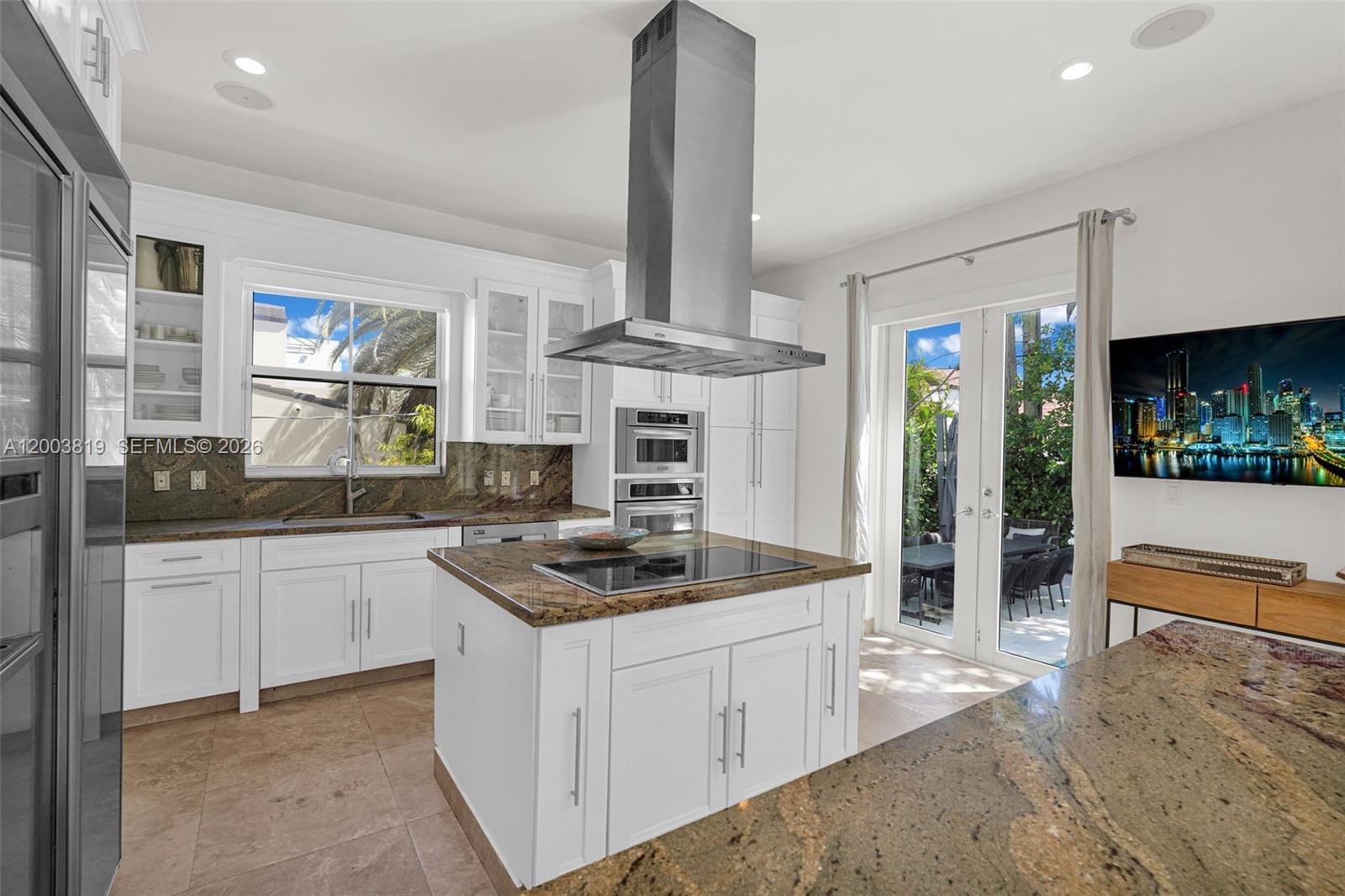 2143 N Bay Rd Miami Beach, FL 33140