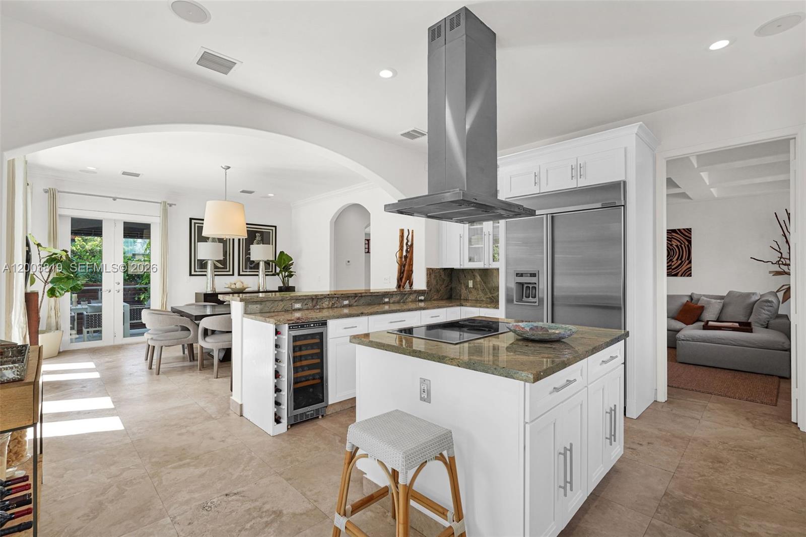 2143 N Bay Rd Miami Beach, FL 33140