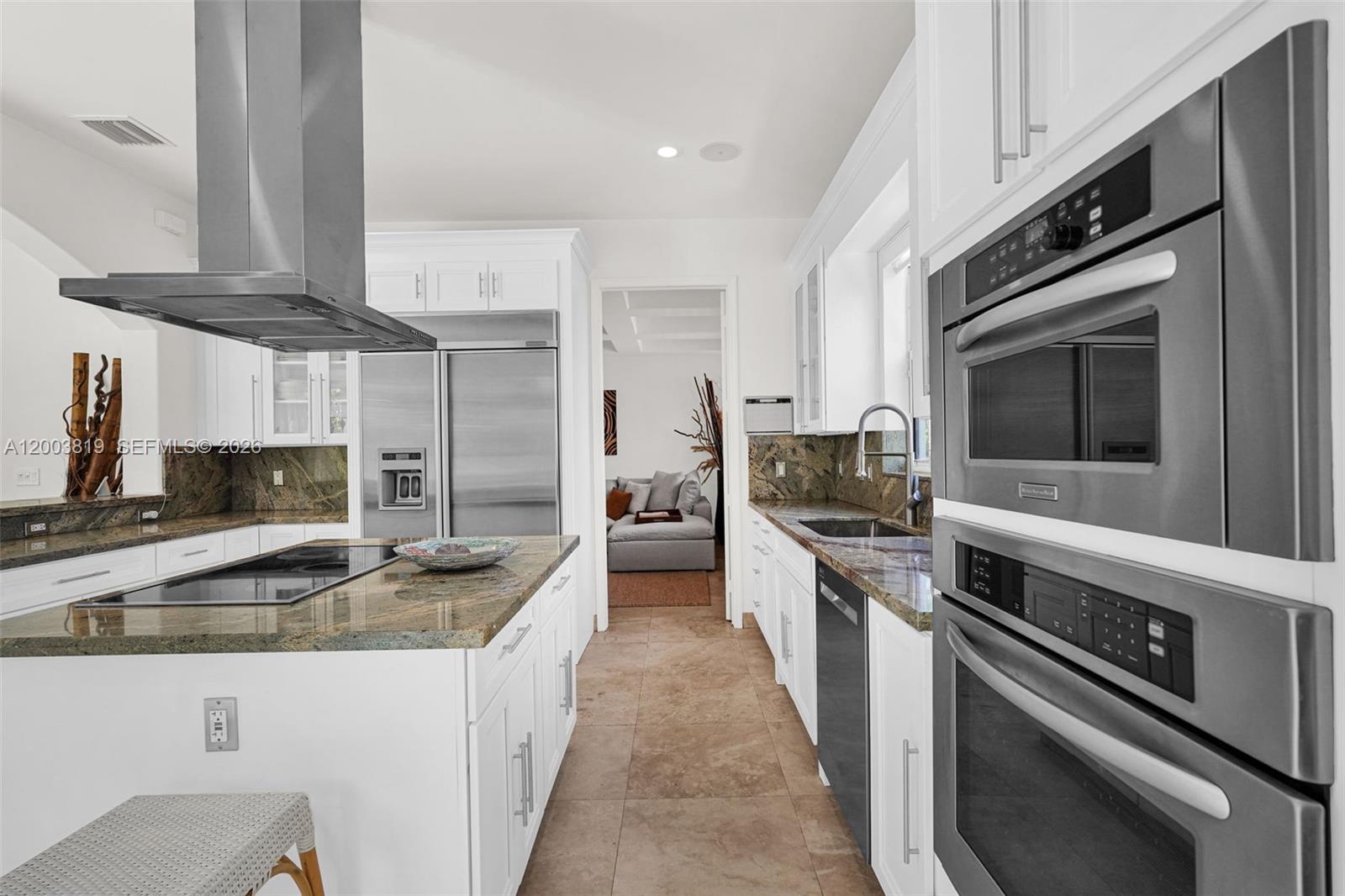 2143 N Bay Rd Miami Beach, FL 33140