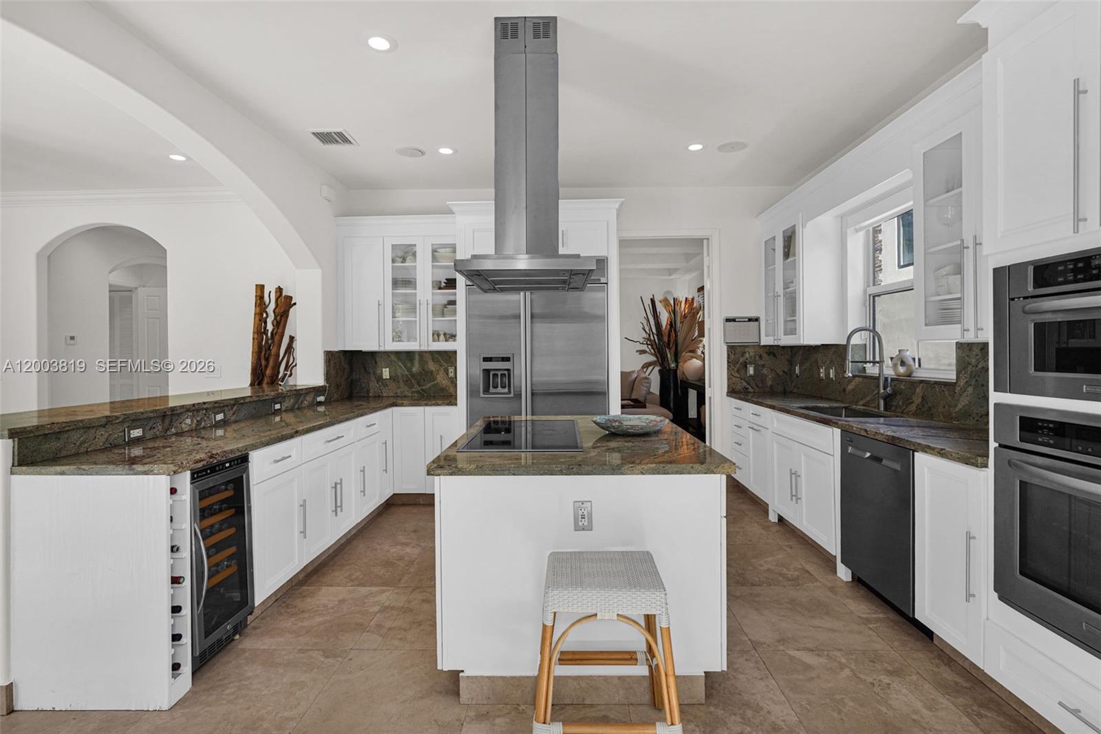 2143 N Bay Rd Miami Beach, FL 33140