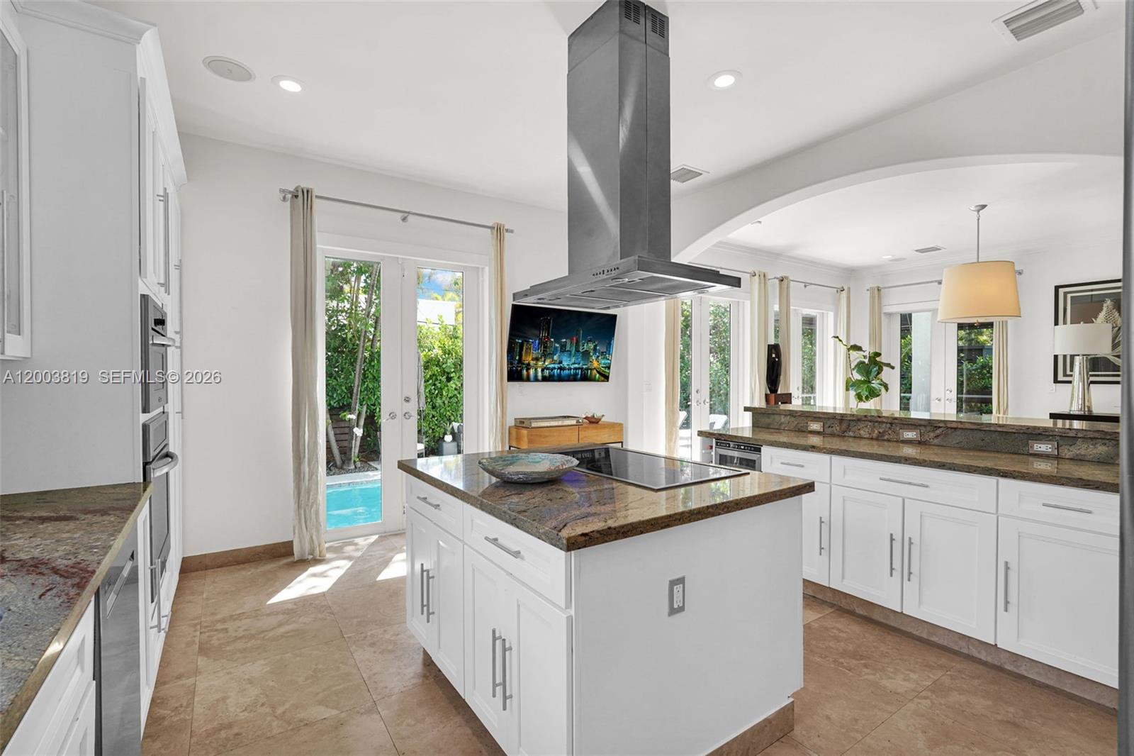 2143 N Bay Rd Miami Beach, FL 33140