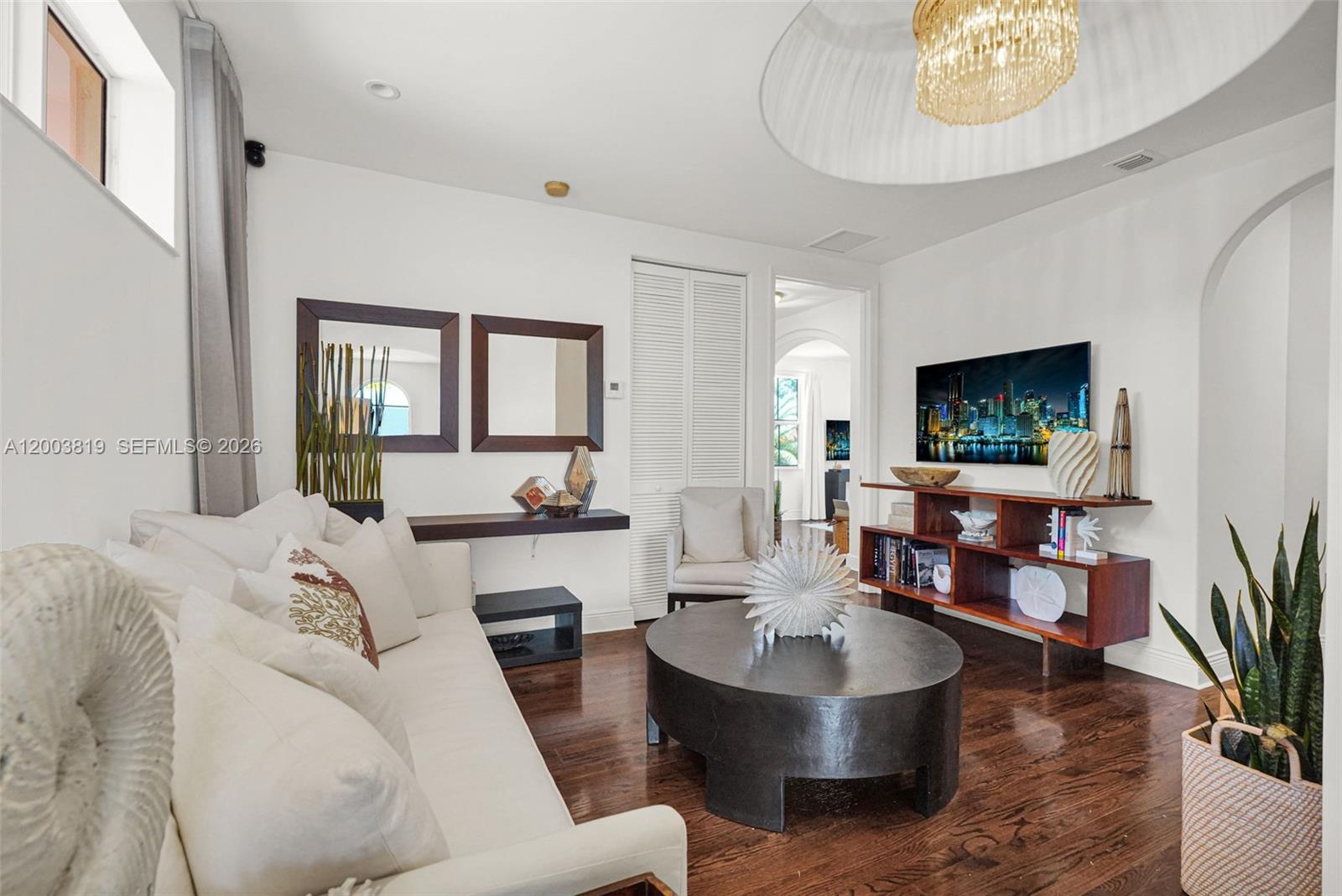 2143 N Bay Rd Miami Beach, FL 33140