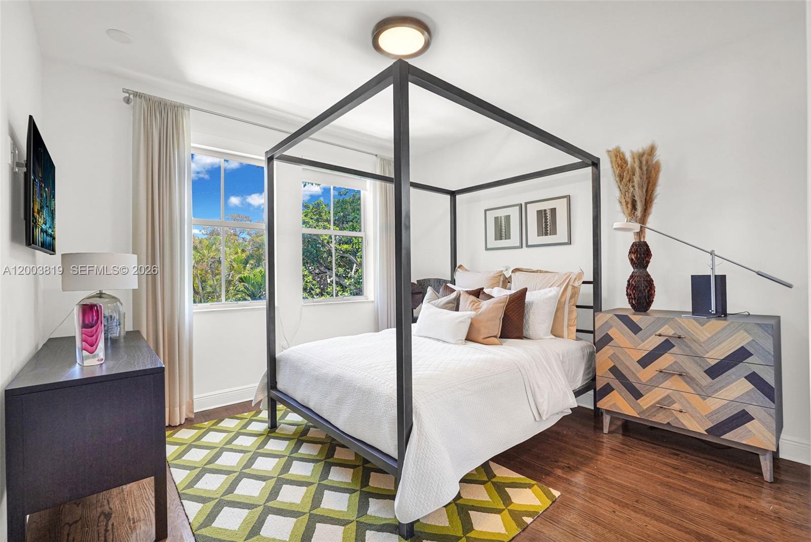 2143 N Bay Rd Miami Beach, FL 33140