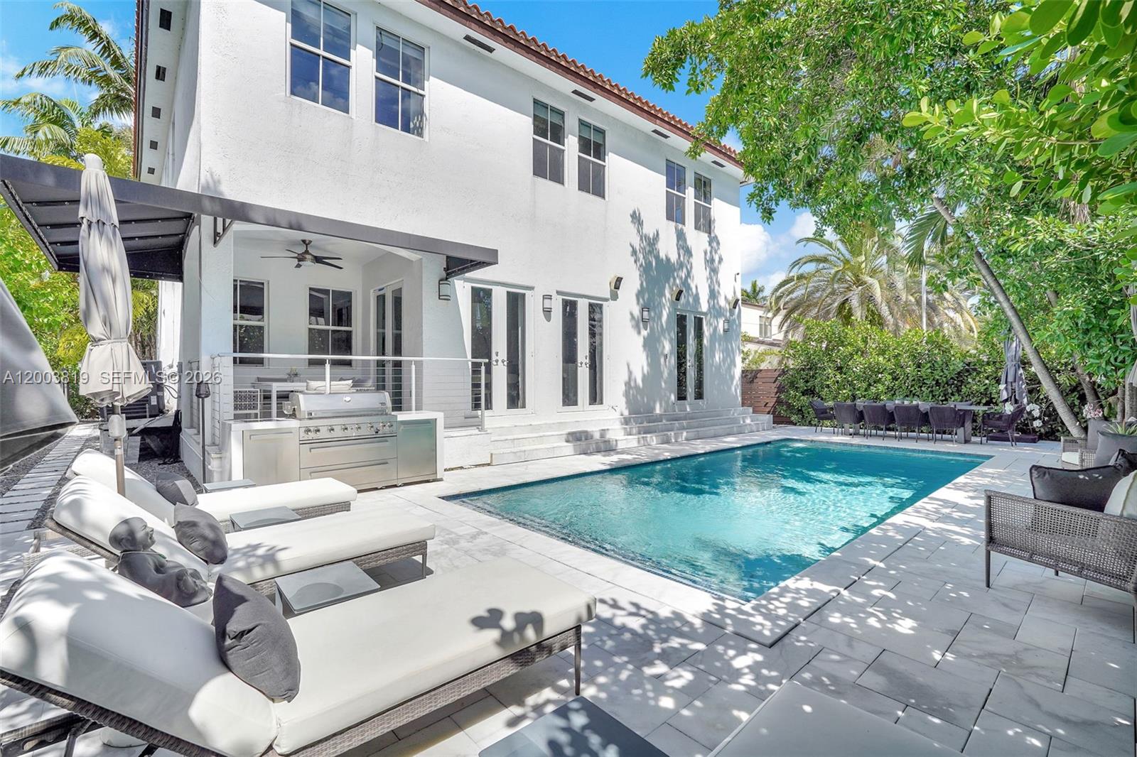 2143 N Bay Rd Miami Beach, FL 33140