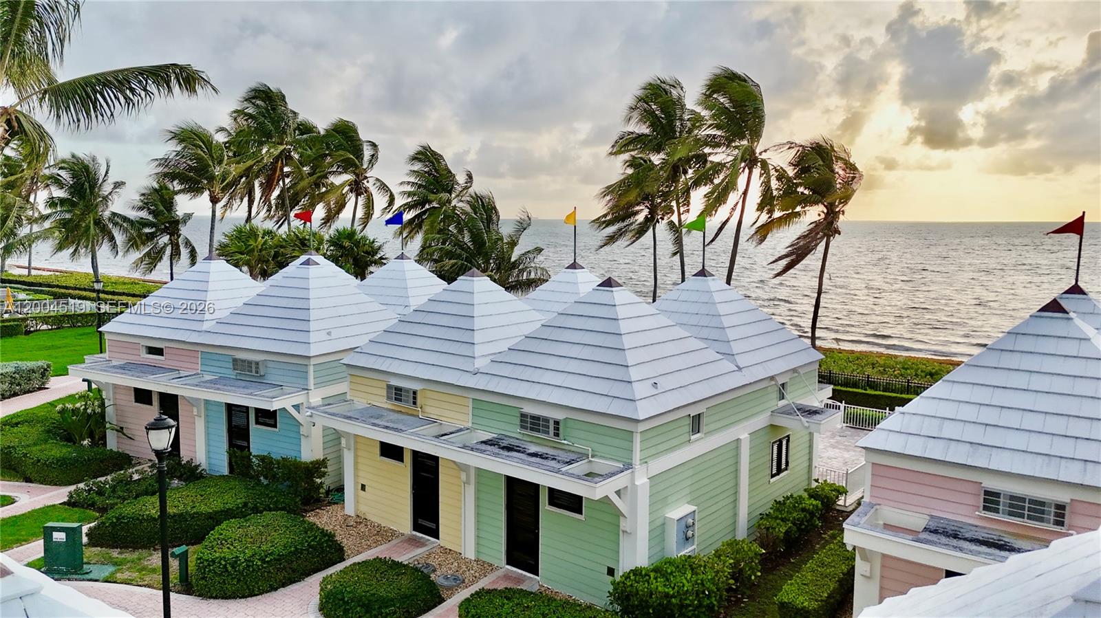 719 Crandon Blvd #310 Key Biscayne, FL 33149