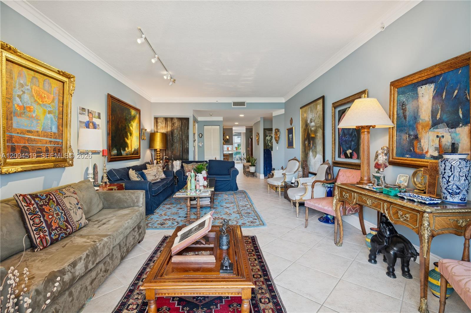 719 Crandon Blvd #310 Key Biscayne, FL 33149