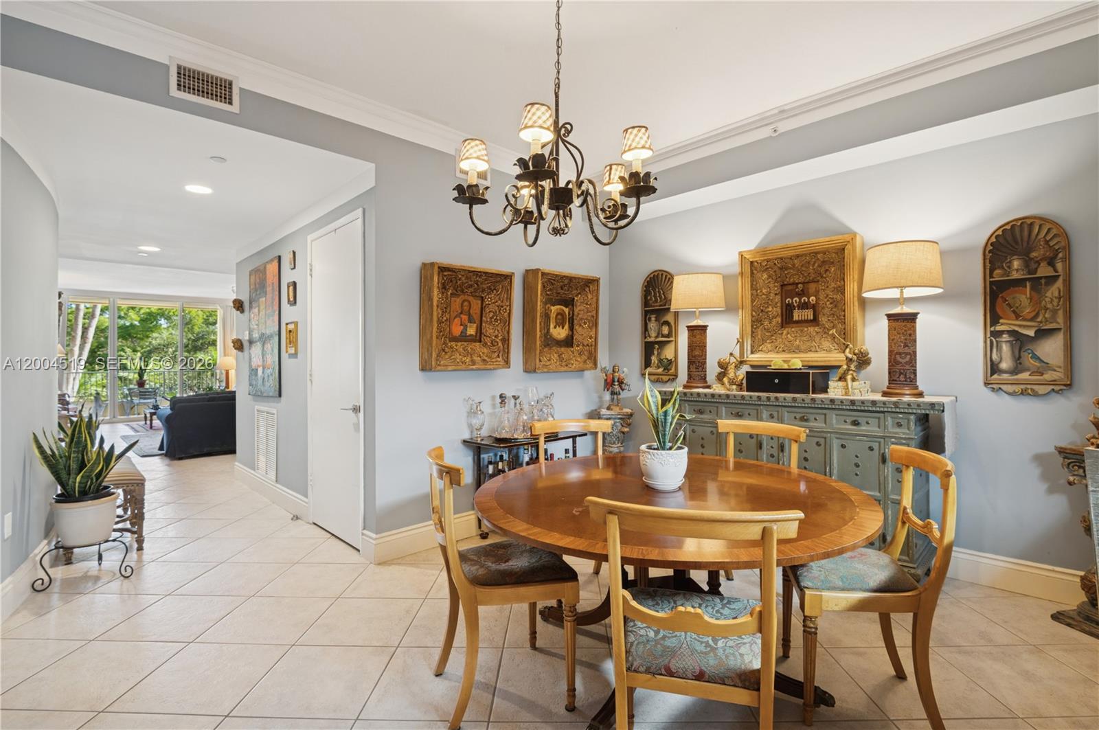 719 Crandon Blvd #310 Key Biscayne, FL 33149