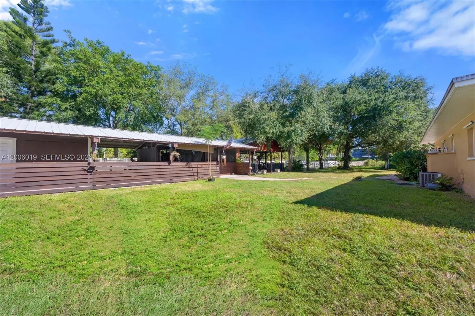 4001 SW 73rd Ave Davie, FL 33314