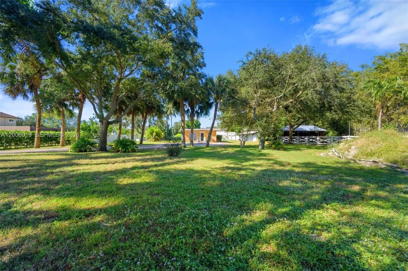 4001 SW 73rd Ave Davie, FL 33314