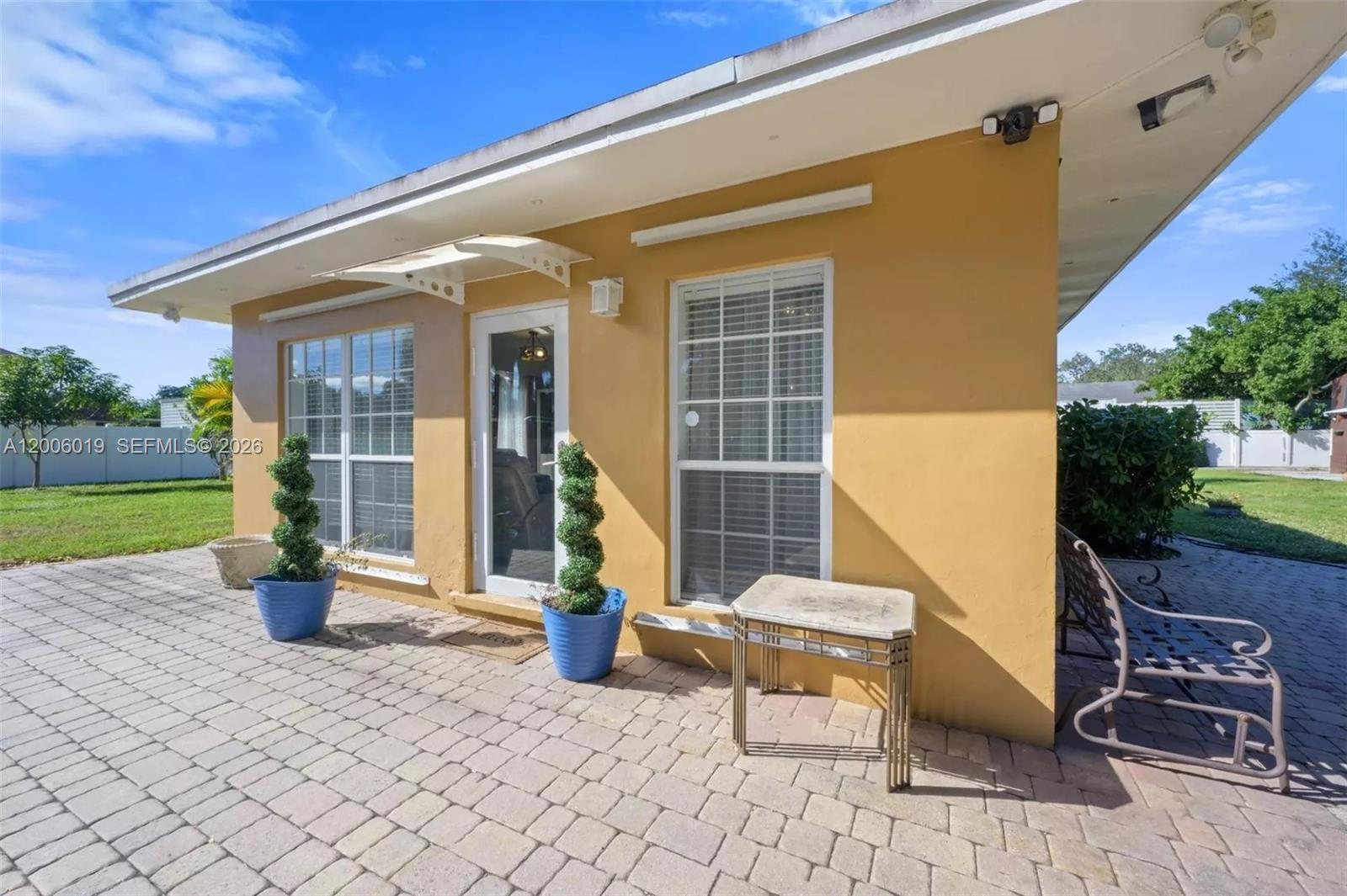 4001 SW 73rd Ave Davie, FL 33314