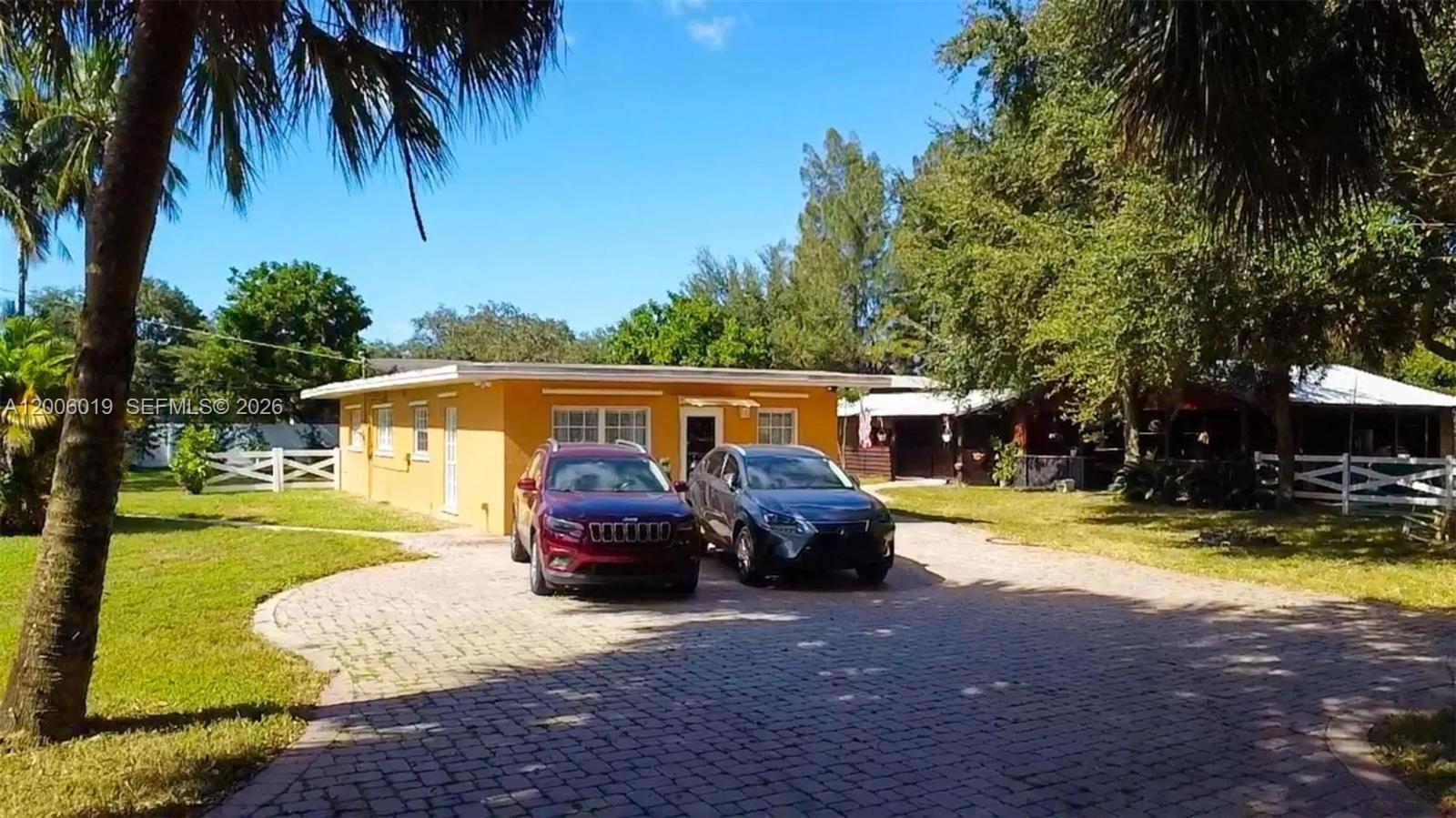 4001 SW 73rd Ave Davie, FL 33314