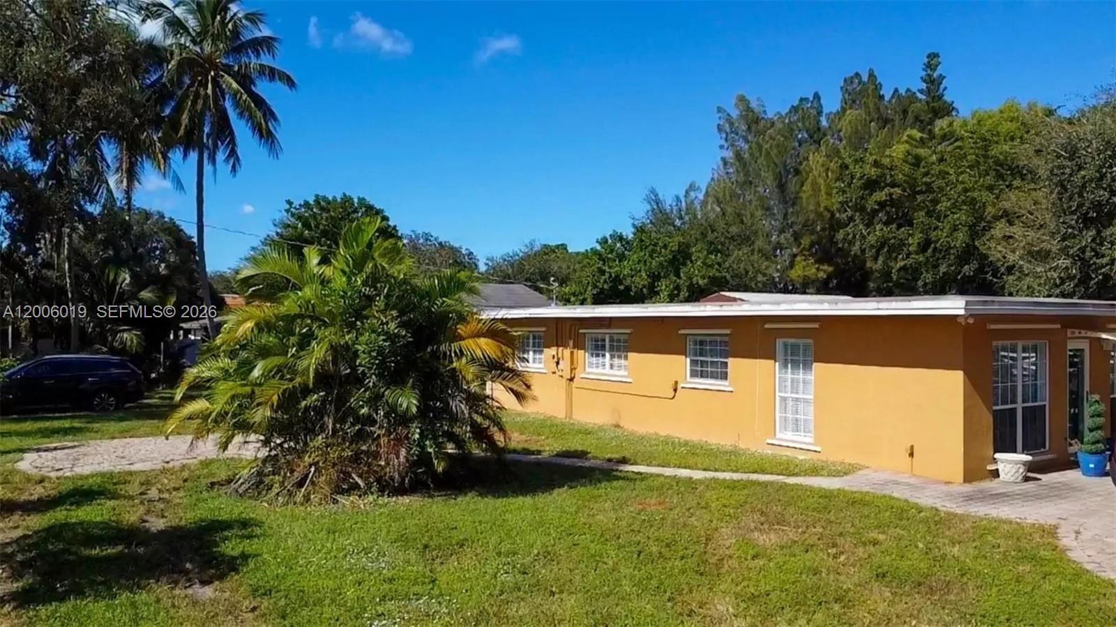 4001 SW 73rd Ave Davie, FL 33314