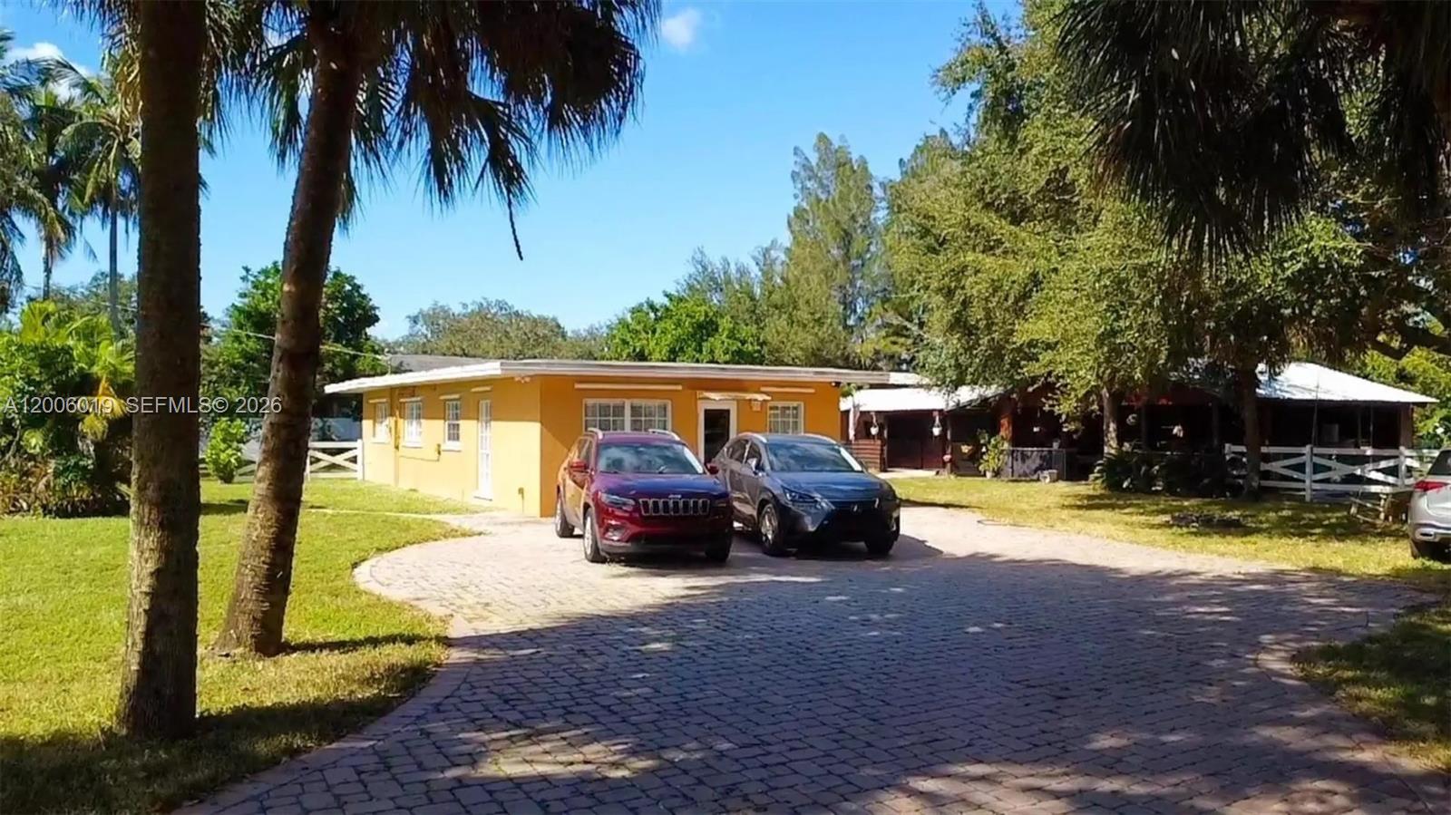 4001 SW 73rd Ave Davie, FL 33314