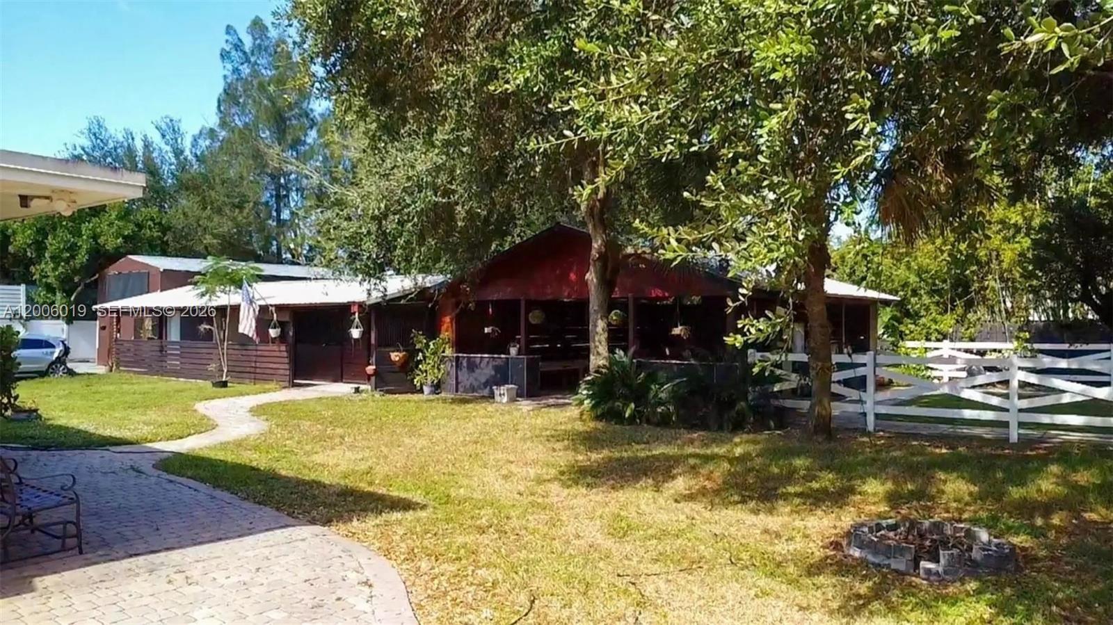 4001 SW 73rd Ave Davie, FL 33314
