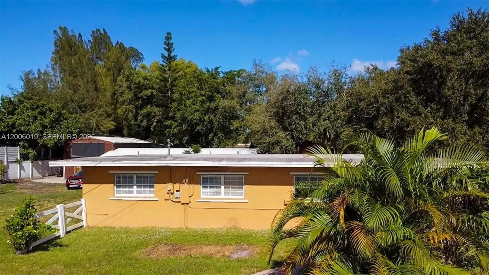4001 SW 73rd Ave Davie, FL 33314