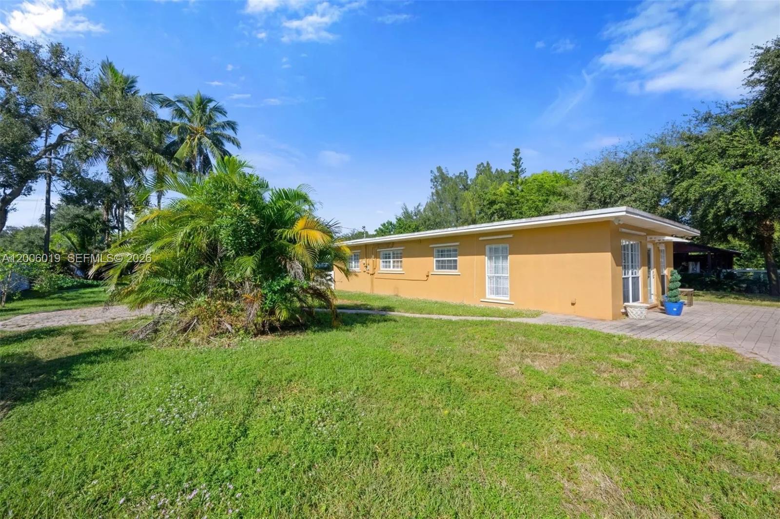 4001 SW 73rd Ave Davie, FL 33314