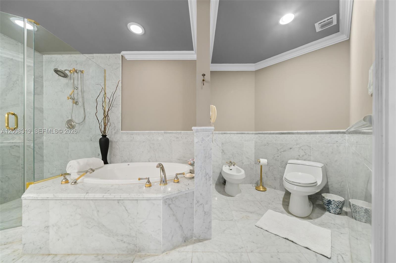 10225 Collins Ave #2004 Bal Harbour, FL 33154