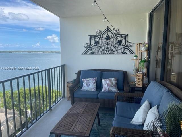 image Brickell Place I0