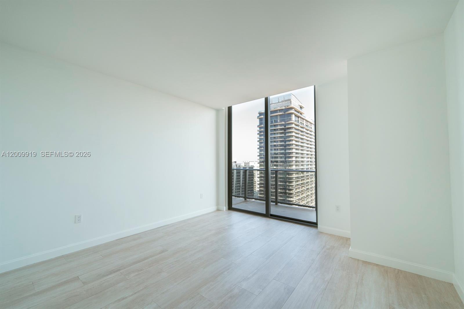 image Brickell Heights East15