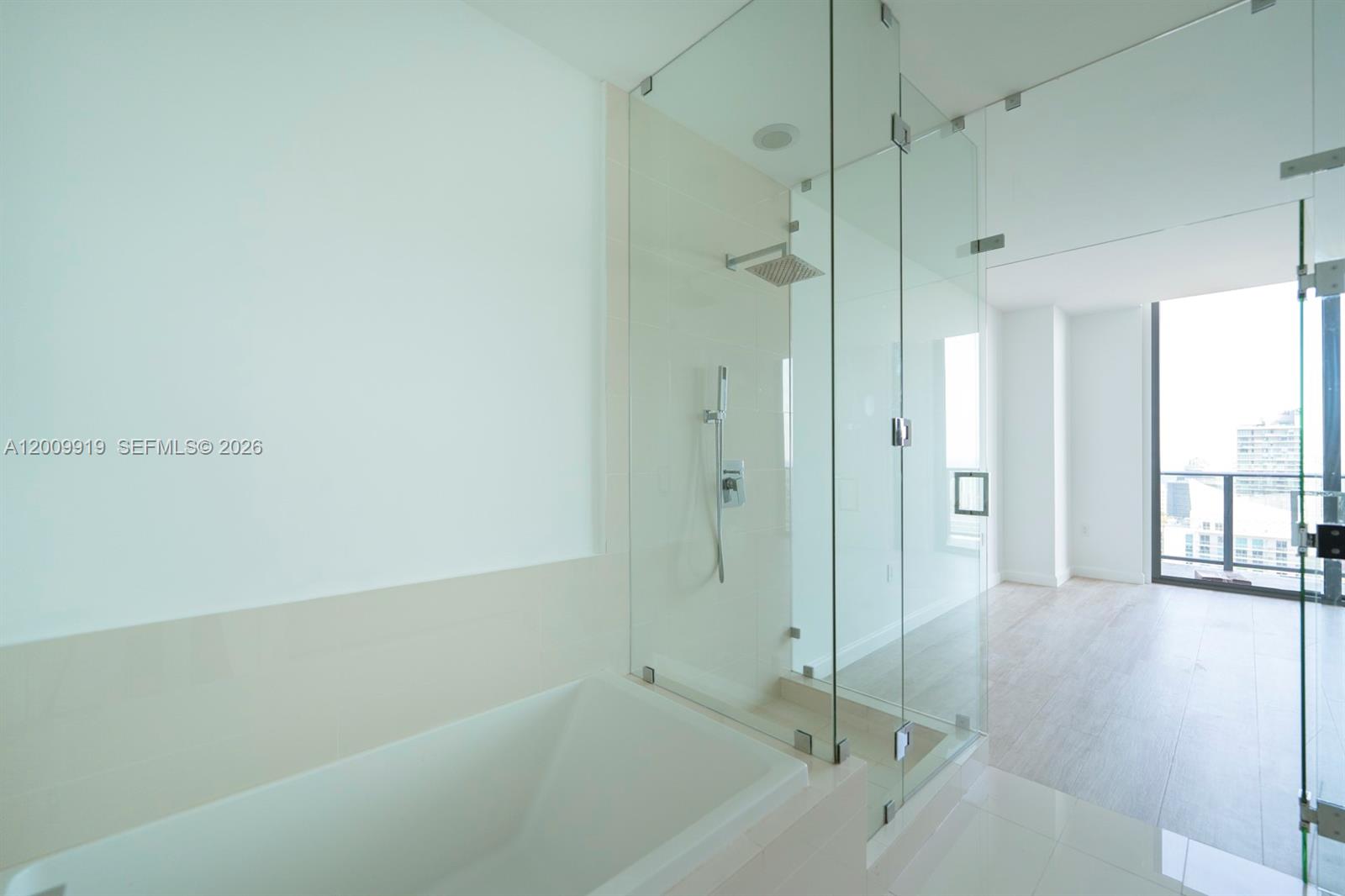 image Brickell Heights East25