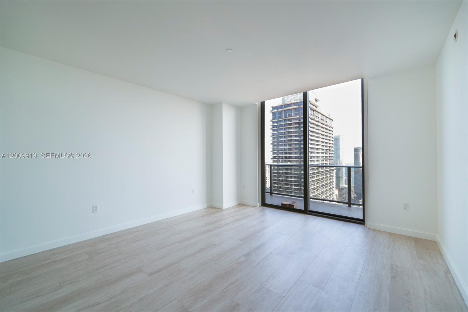 image Brickell Heights East28