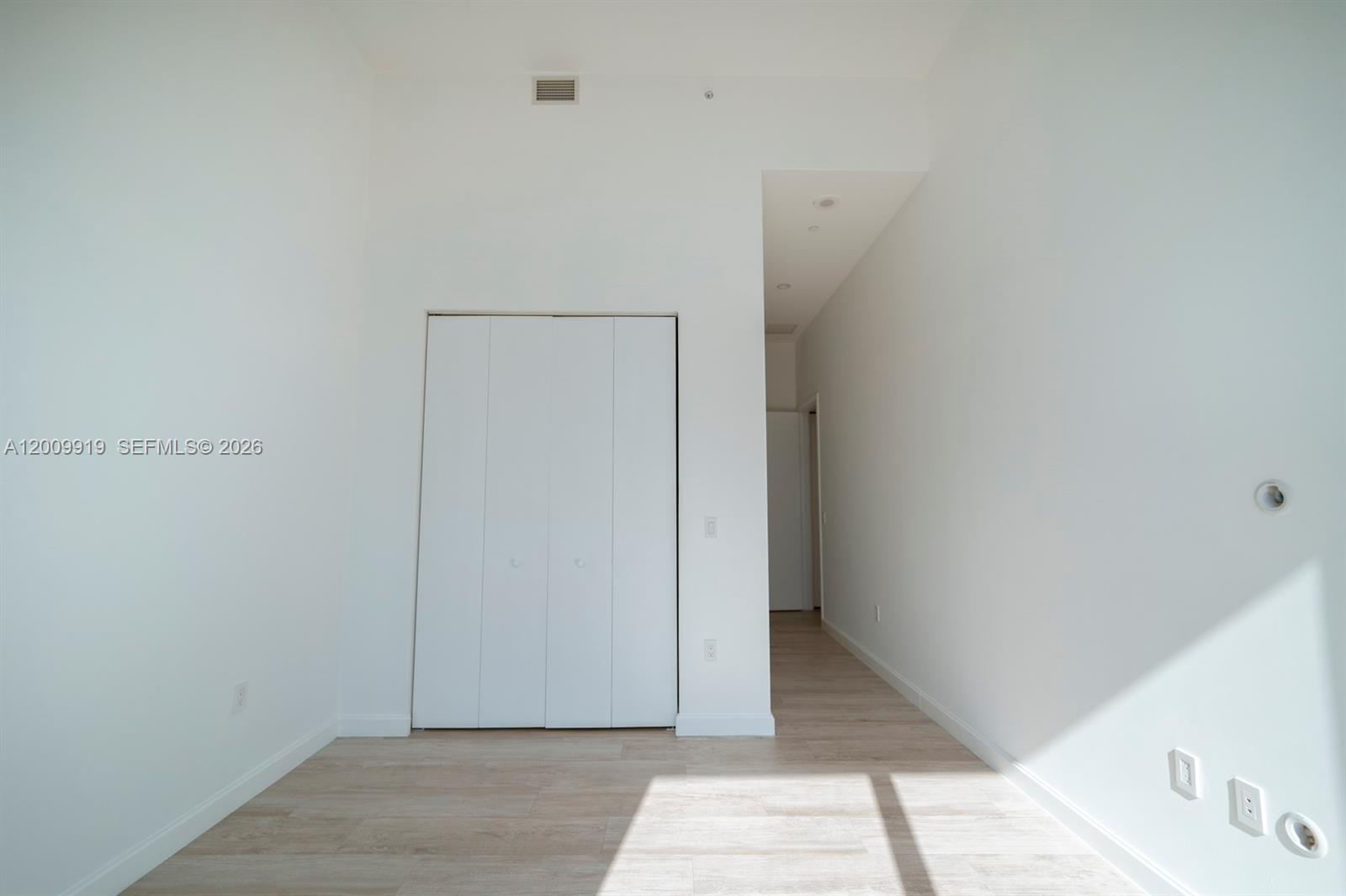 image Brickell Heights East36