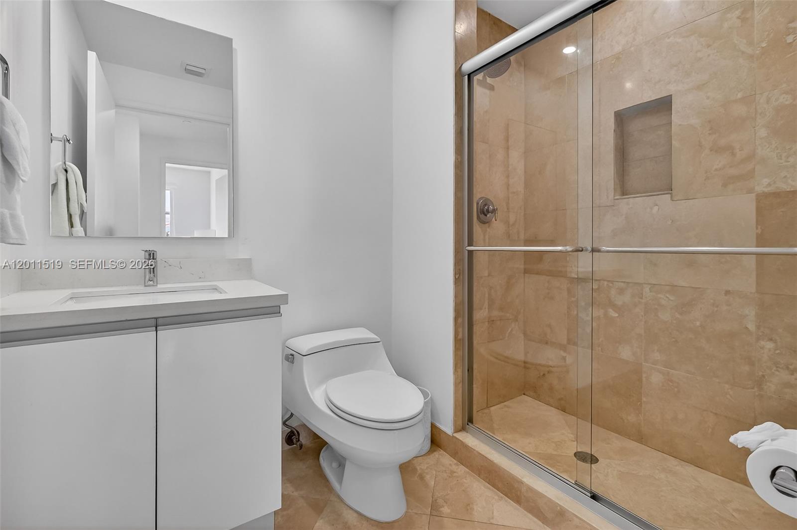 705 Crandon Blvd #506 Key Biscayne, FL 33149