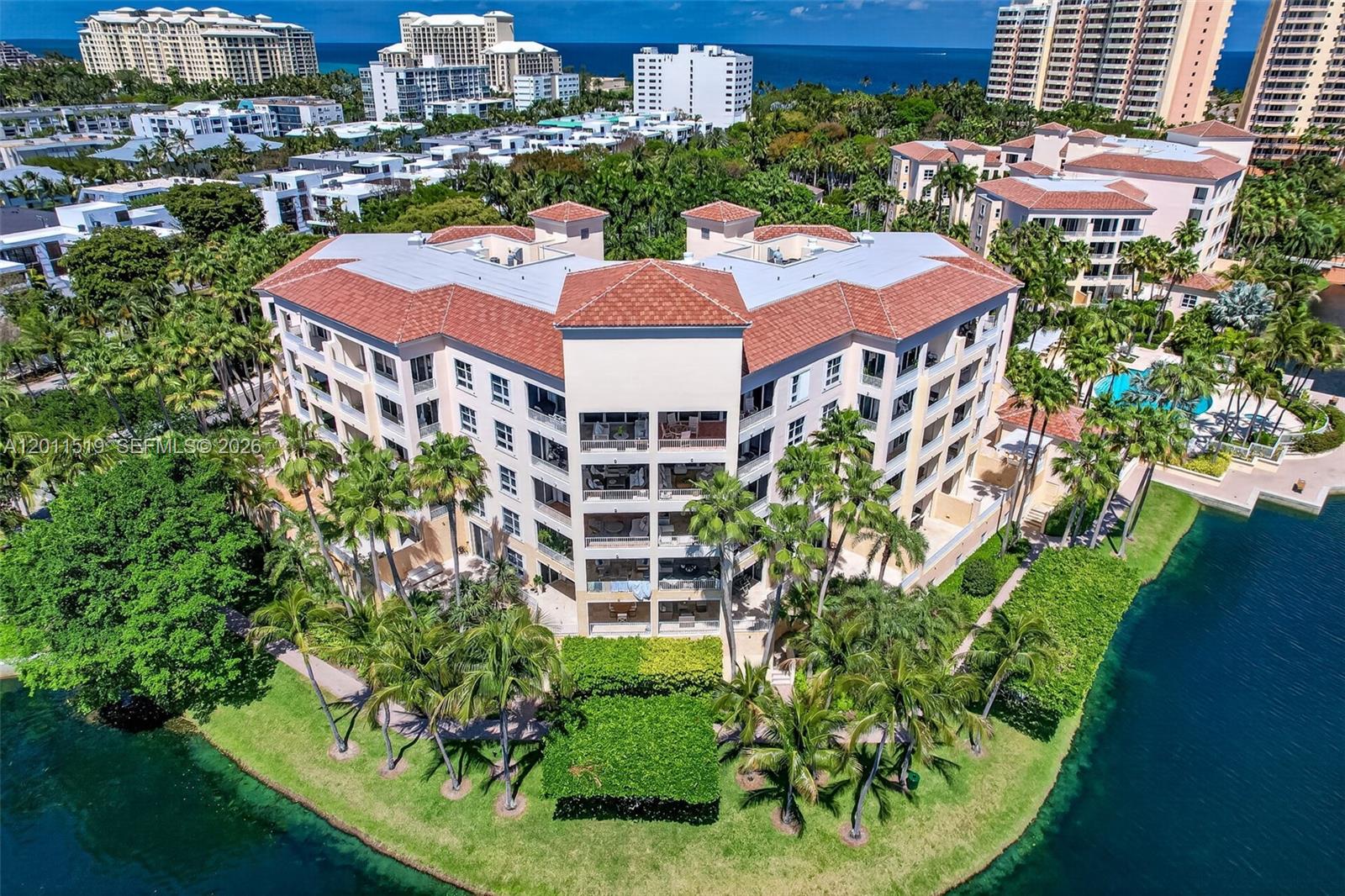 705 Crandon Blvd #506 Key Biscayne, FL 33149