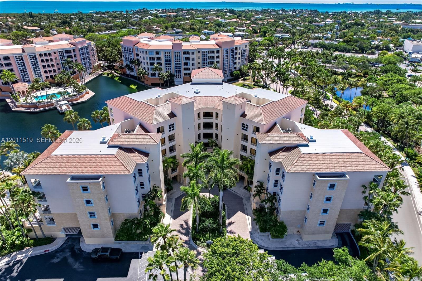 705 Crandon Blvd #506 Key Biscayne, FL 33149