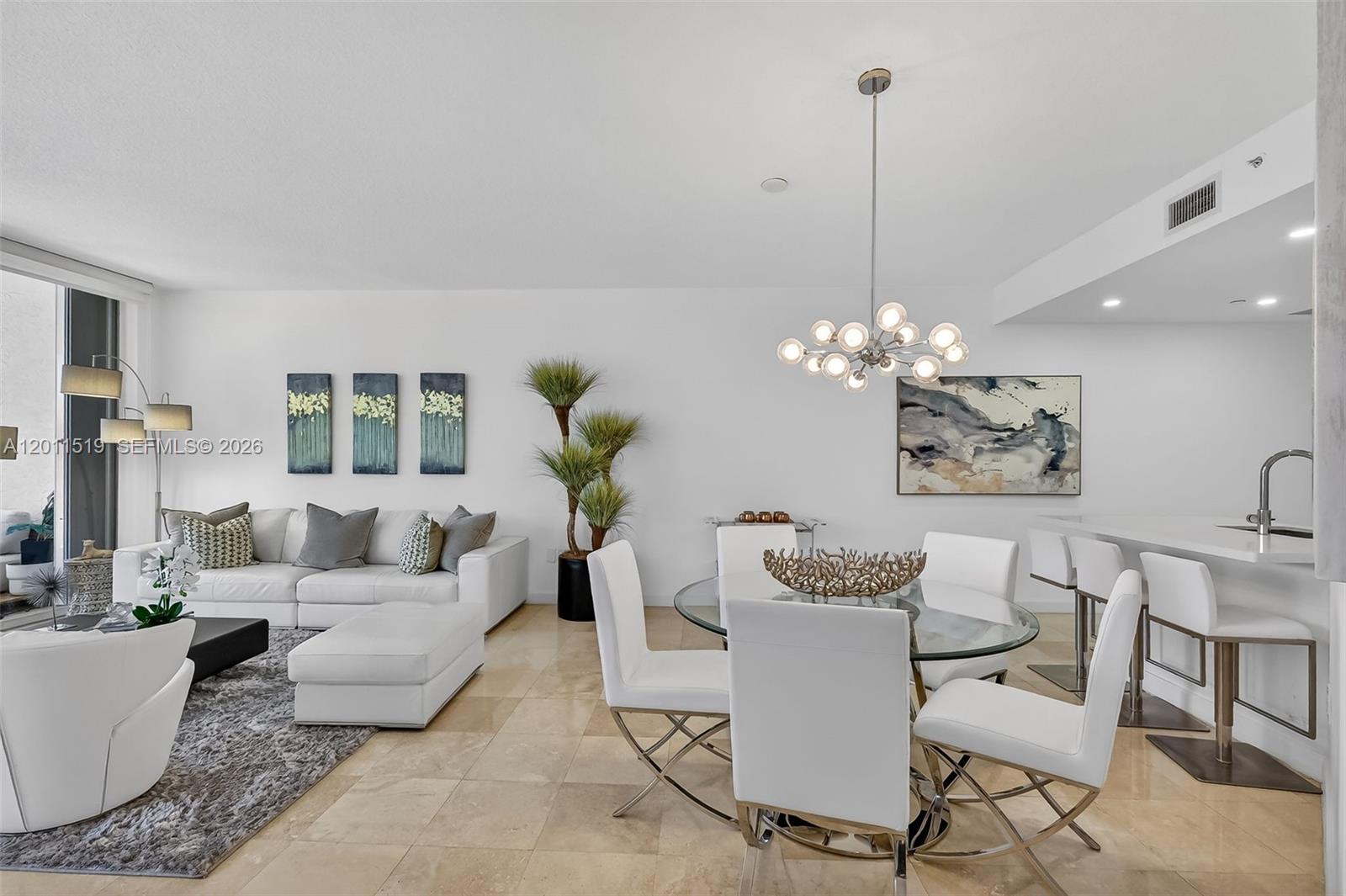 705 Crandon Blvd #506 Key Biscayne, FL 33149