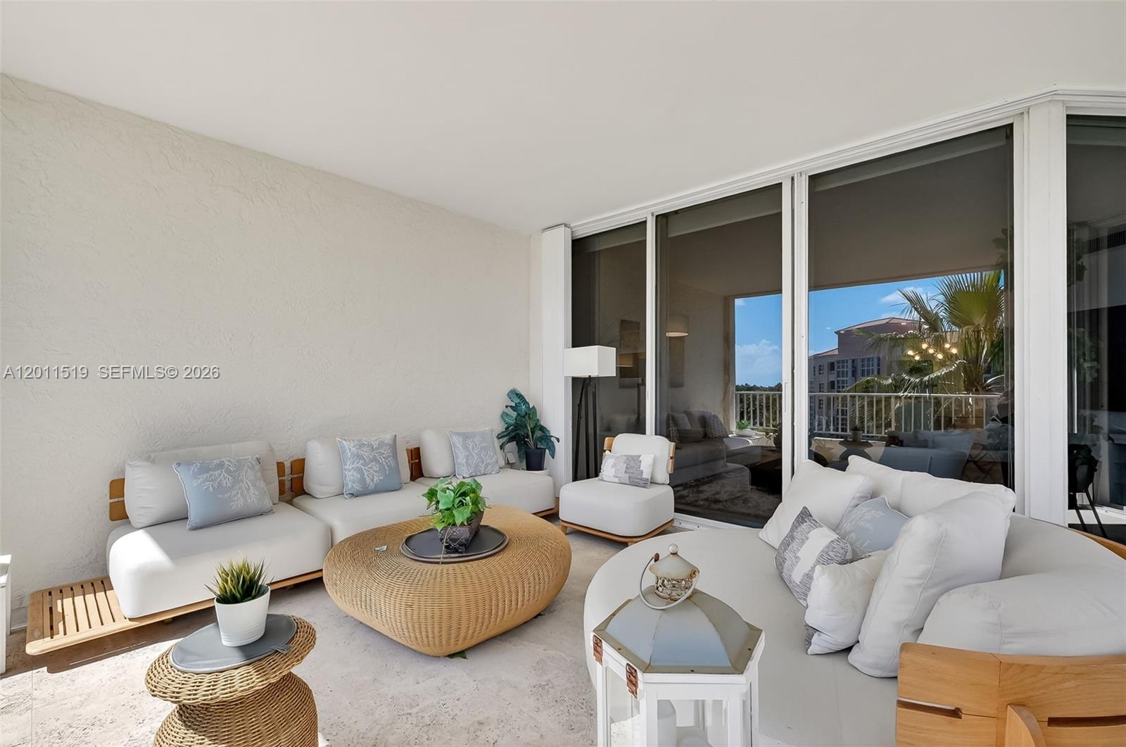 705 Crandon Blvd #506 Key Biscayne, FL 33149